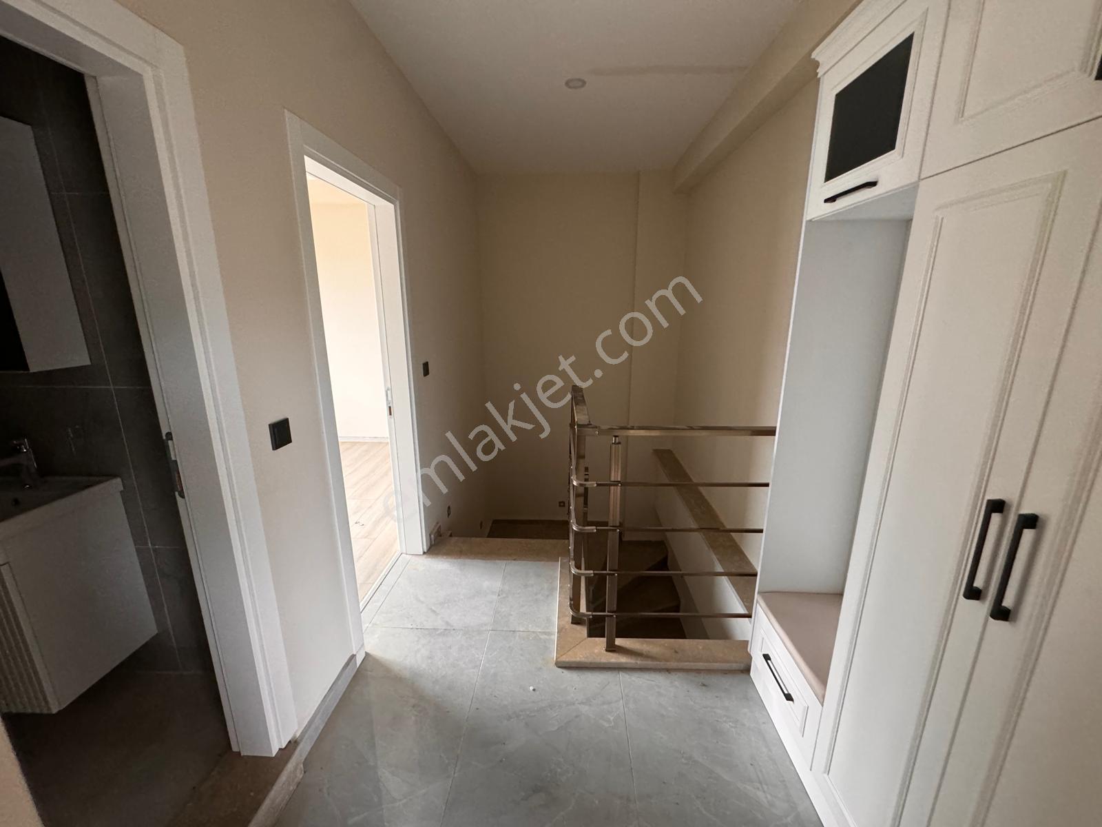 Edremit Çamlıbelde Site İçinde Kapalı Otopark 3+1 Dubleks Daire - Görsel 12