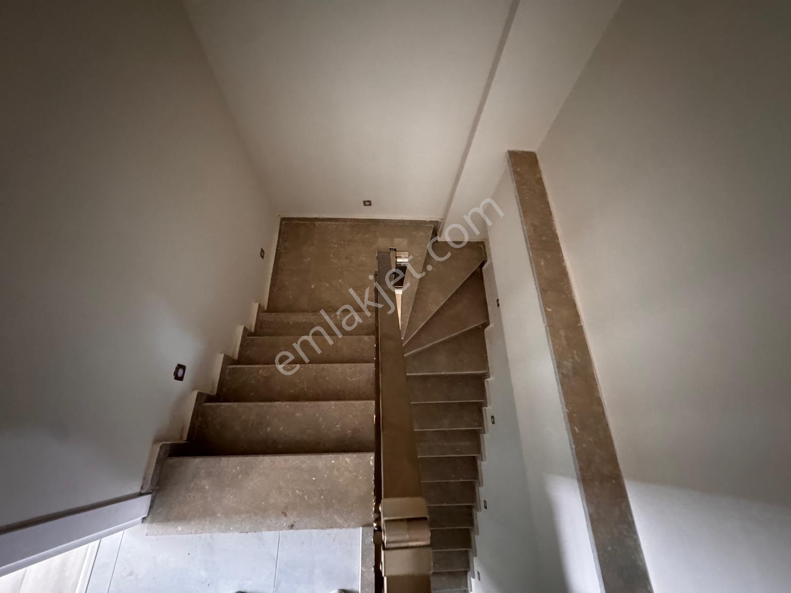 Edremit Çamlıbelde Site İçinde Kapalı Otopark 3+1 Dubleks Daire - Görsel 19