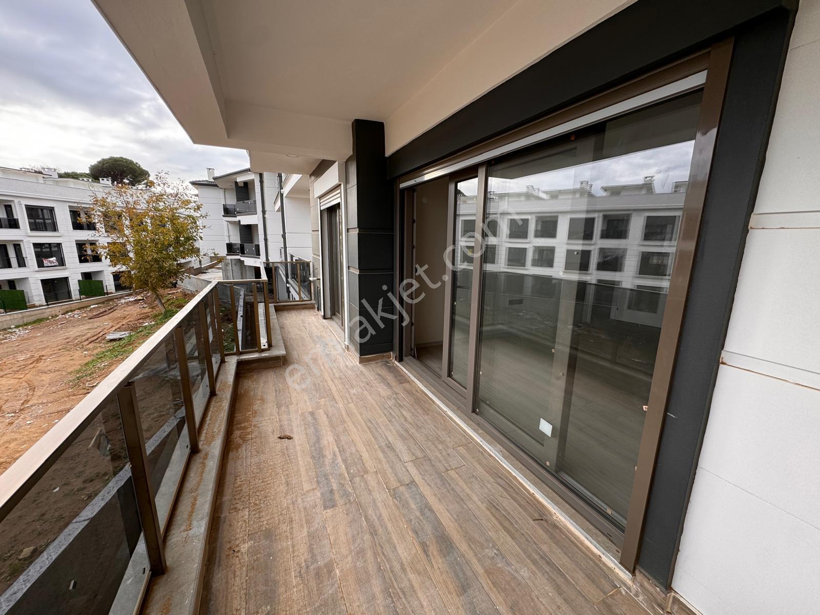 Edremit Çamlıbelde Site İçinde Kapalı Otopark 3+1 Dubleks Daire - Görsel 35