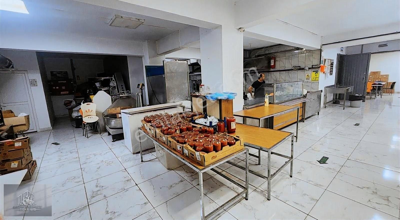 Sulyapıdan 2250 M2 Depolamaya İmalata Uygun İş Yeri - Görsel 10