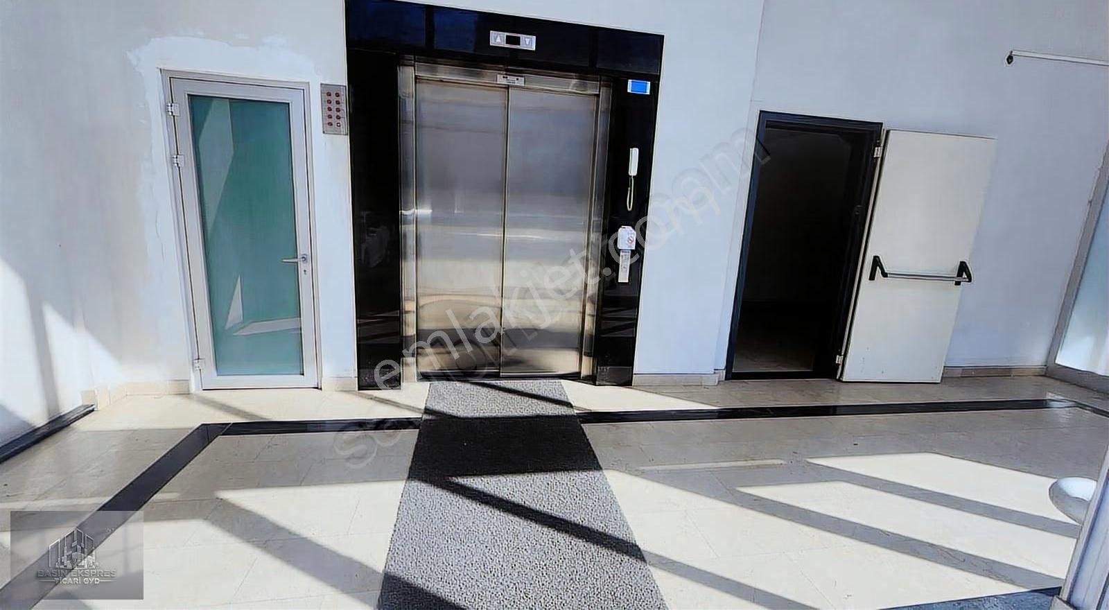 Sulyapıdan İskanli İş Yeri Depolama Ya Imalata Showroma Uygundur - Görsel 4