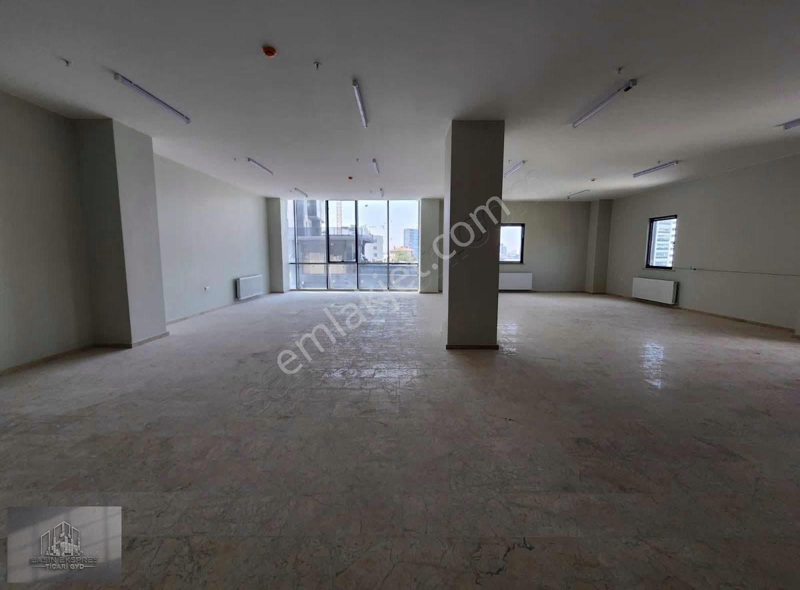 Sulyapıdan İskanlı Plaza Katı Metroya Yakın - Görsel 3