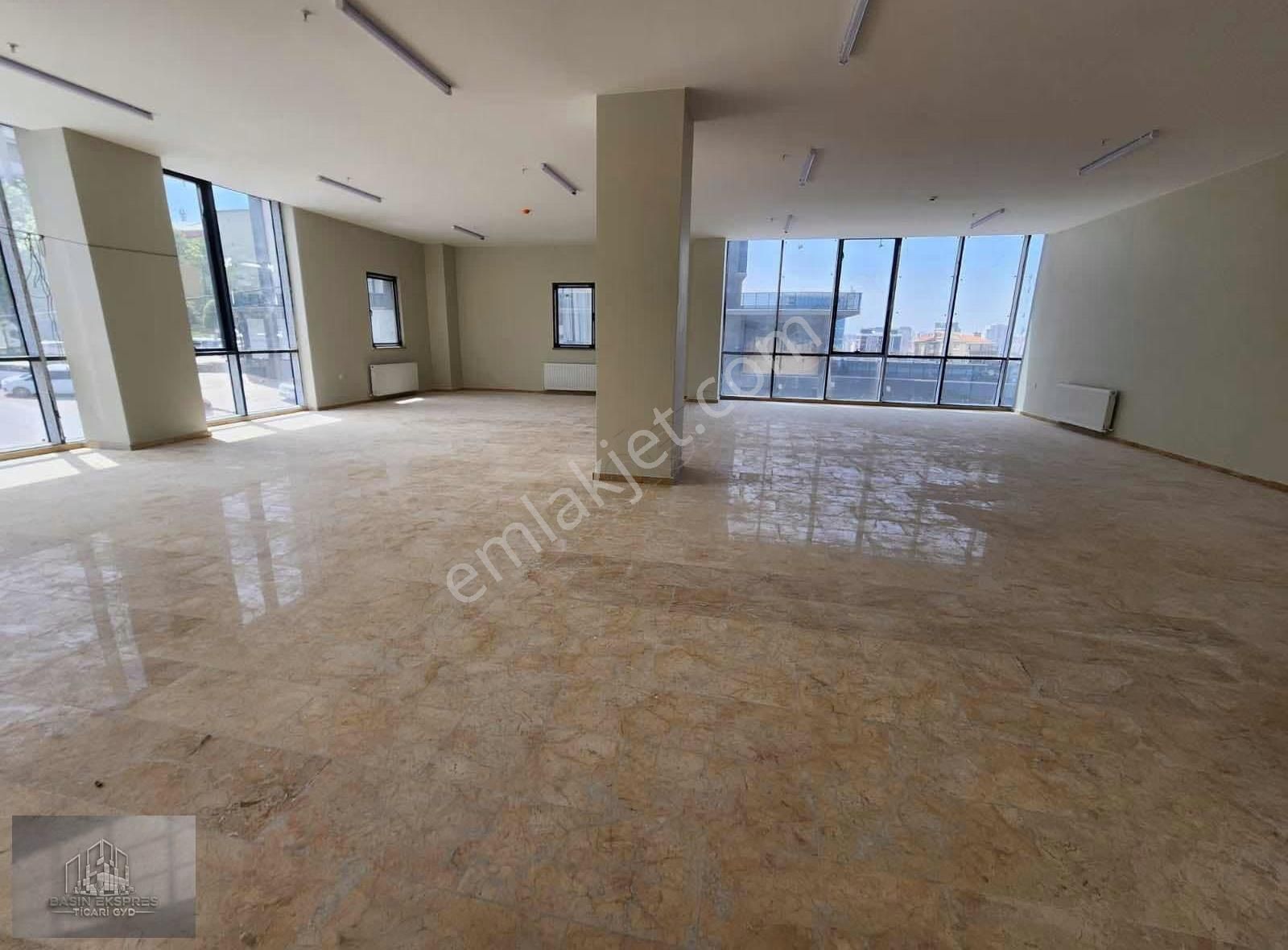 Sulyapıdan İskanlı Plaza Katı Metroya Yakın - Görsel 2