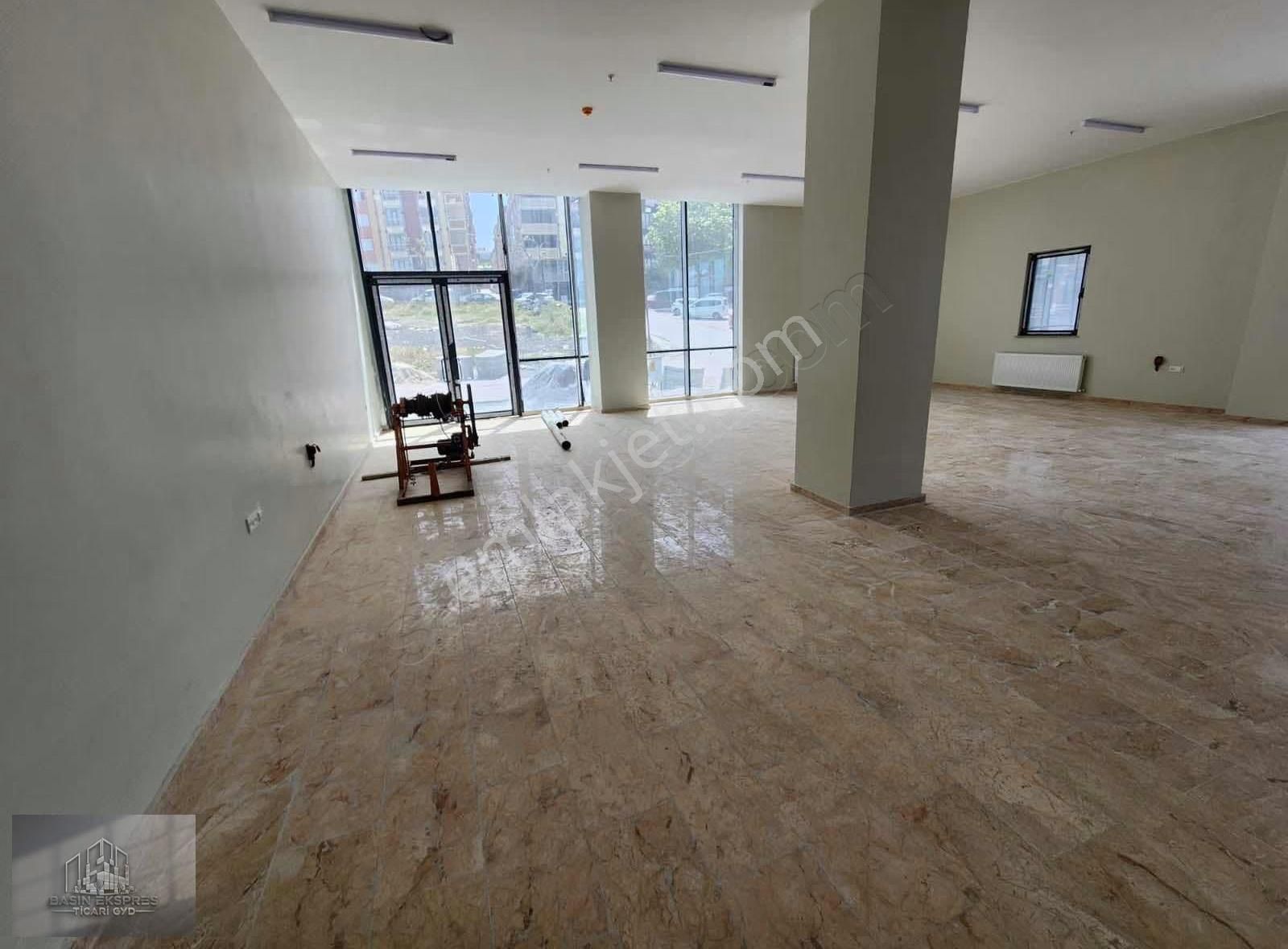 Sulyapıdan İskanlı Plaza Katı Metroya Yakın - Görsel 16