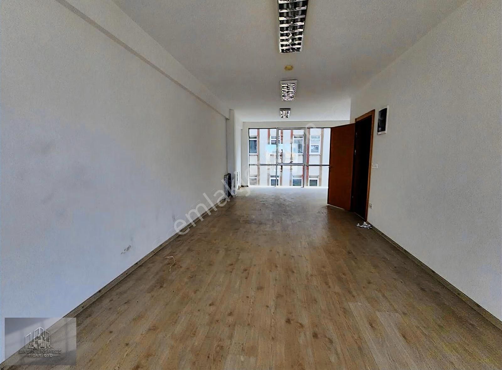 Sulyapıdan Komple Müstakil İskanlı Asansörlü Bina 350 M2 - Görsel 28