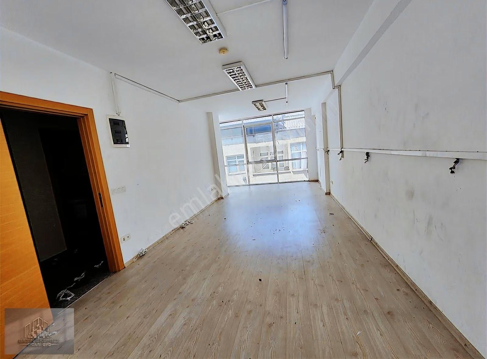 Sulyapıdan Komple Müstakil İskanlı Asansörlü Bina 350 M2 - Görsel 5