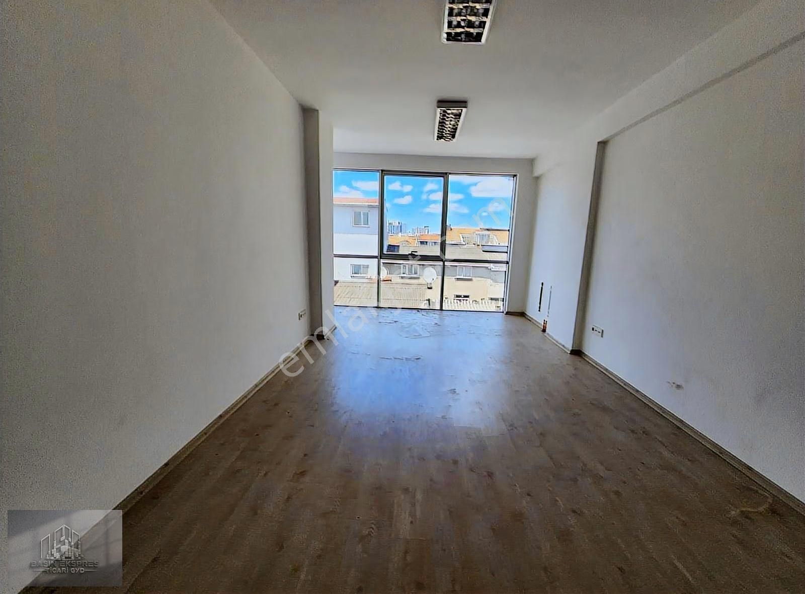 Sulyapıdan Komple Müstakil İskanlı Asansörlü Bina 350 M2 - Görsel 26