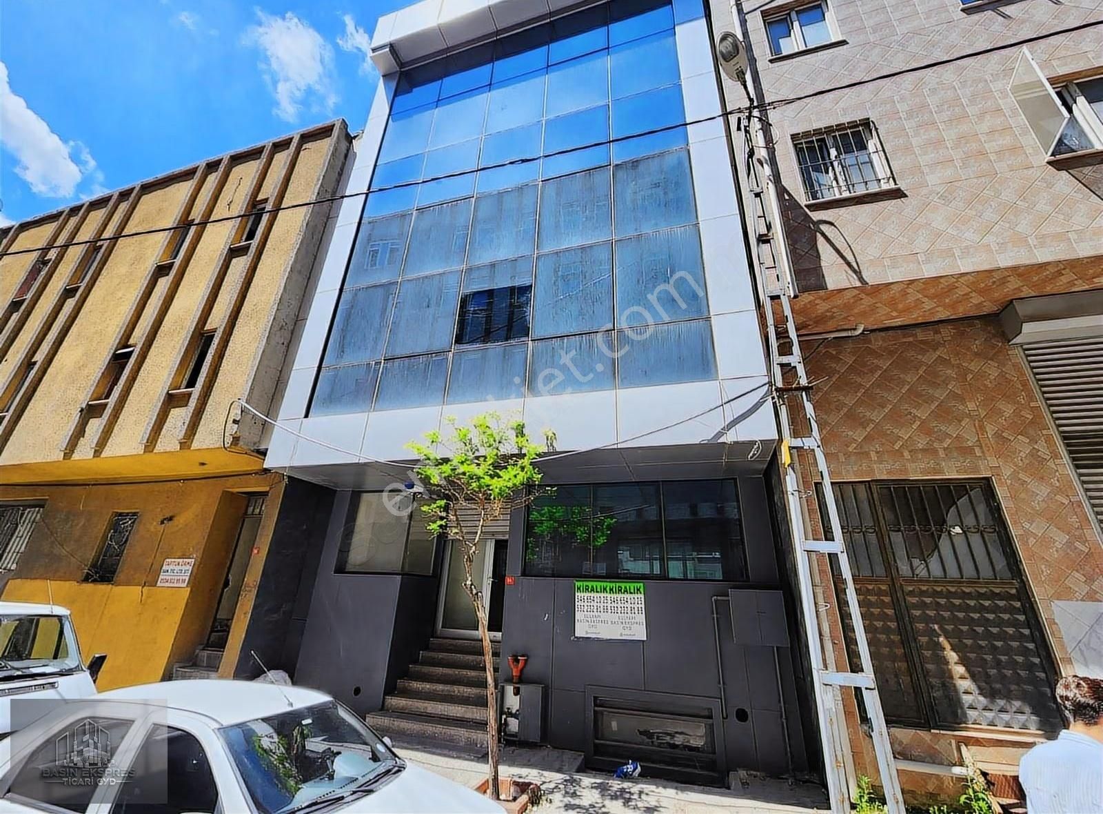 Sulyapıdan Komple Müstakil İskanlı Asansörlü Bina 350 M2