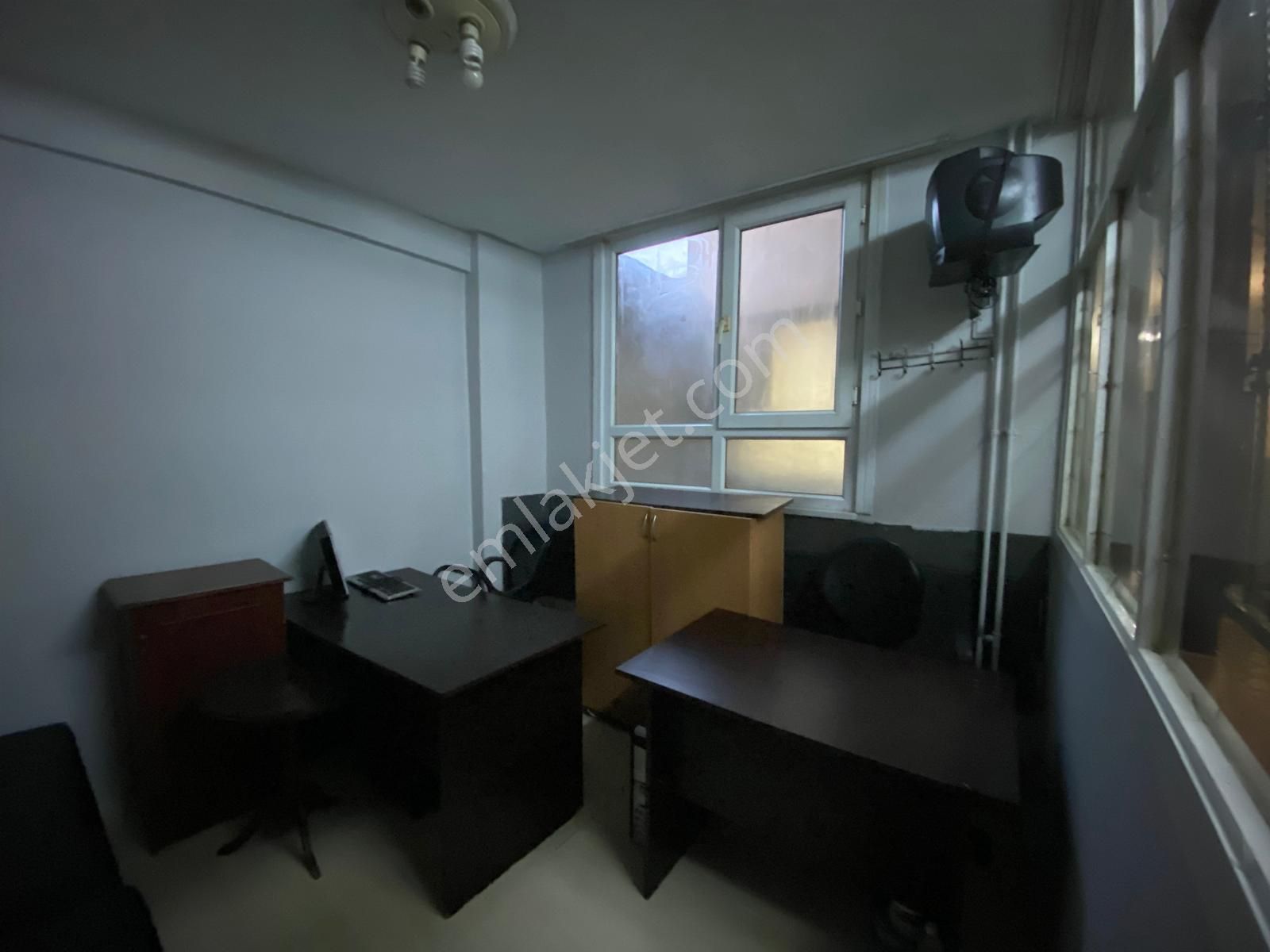 Gaziosmanpaşa Halitpaşa Caddesinde Korallar İş Merkezinde Asansörlü / 20m2/3. Kat/ Satılık Ofis - Görsel 2