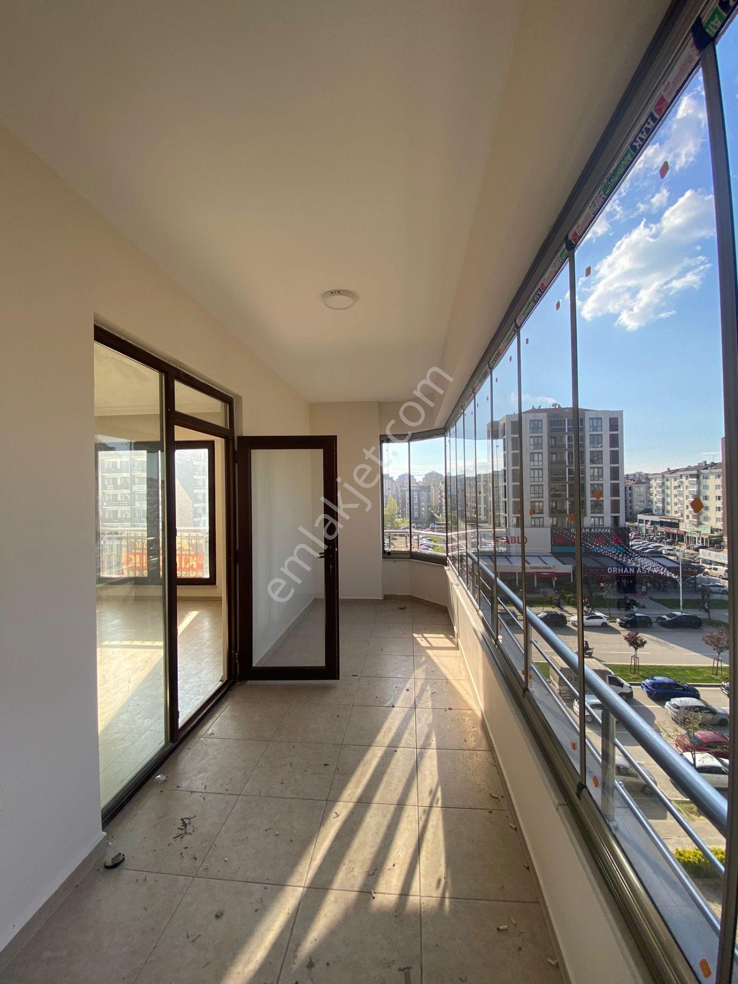 Artı'dan Özlüce Bulvara Cephe Geniş 3+1 Kiralık Daire - Görsel 5