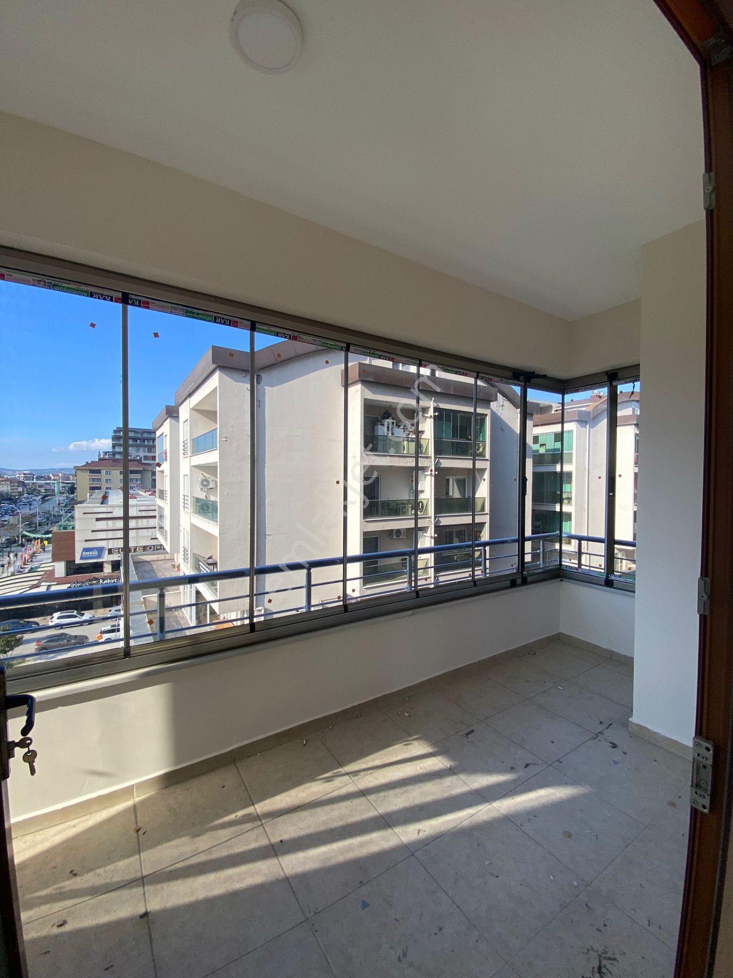 Artı'dan Özlüce Bulvara Cephe Geniş 3+1 Kiralık Daire - Görsel 4