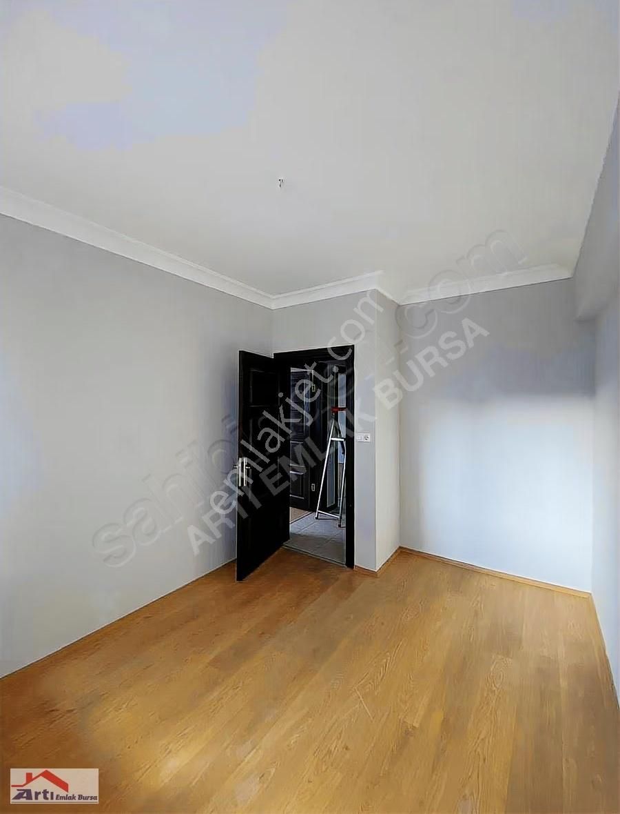 Artı'dan Özlüce'de 3+1 Kiralık Temiz Havuzlu Daire - Görsel 15