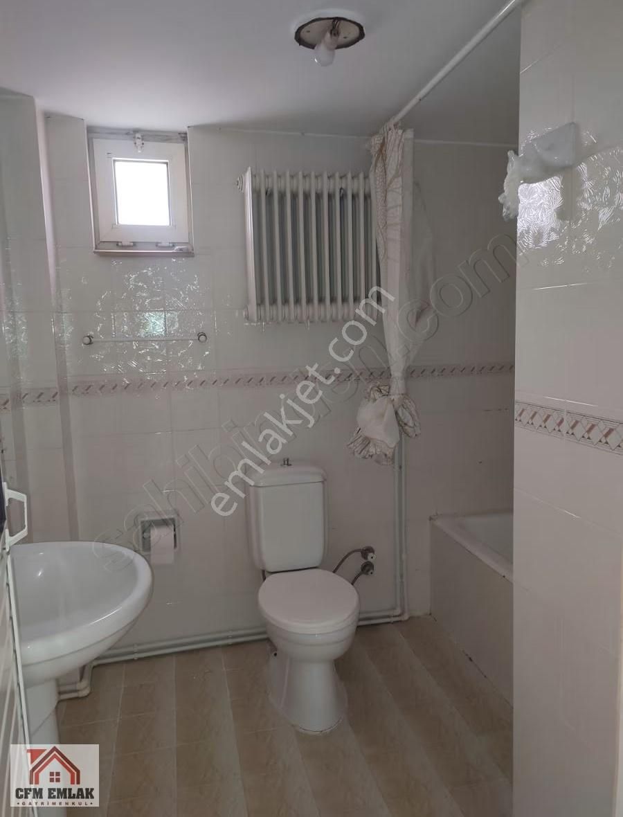 Hamidiye Mahallesi Kuğukent Sitesi 3+1 137m2 2.kat Kiralk Daire - Görsel 13