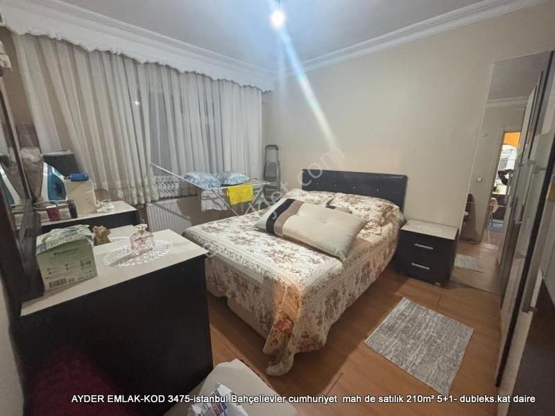 İstanbul Bahçelievler Cumhuriyet Mah De Satılık 210m² 5+1- Dubleks.kat Daire - Görsel 2