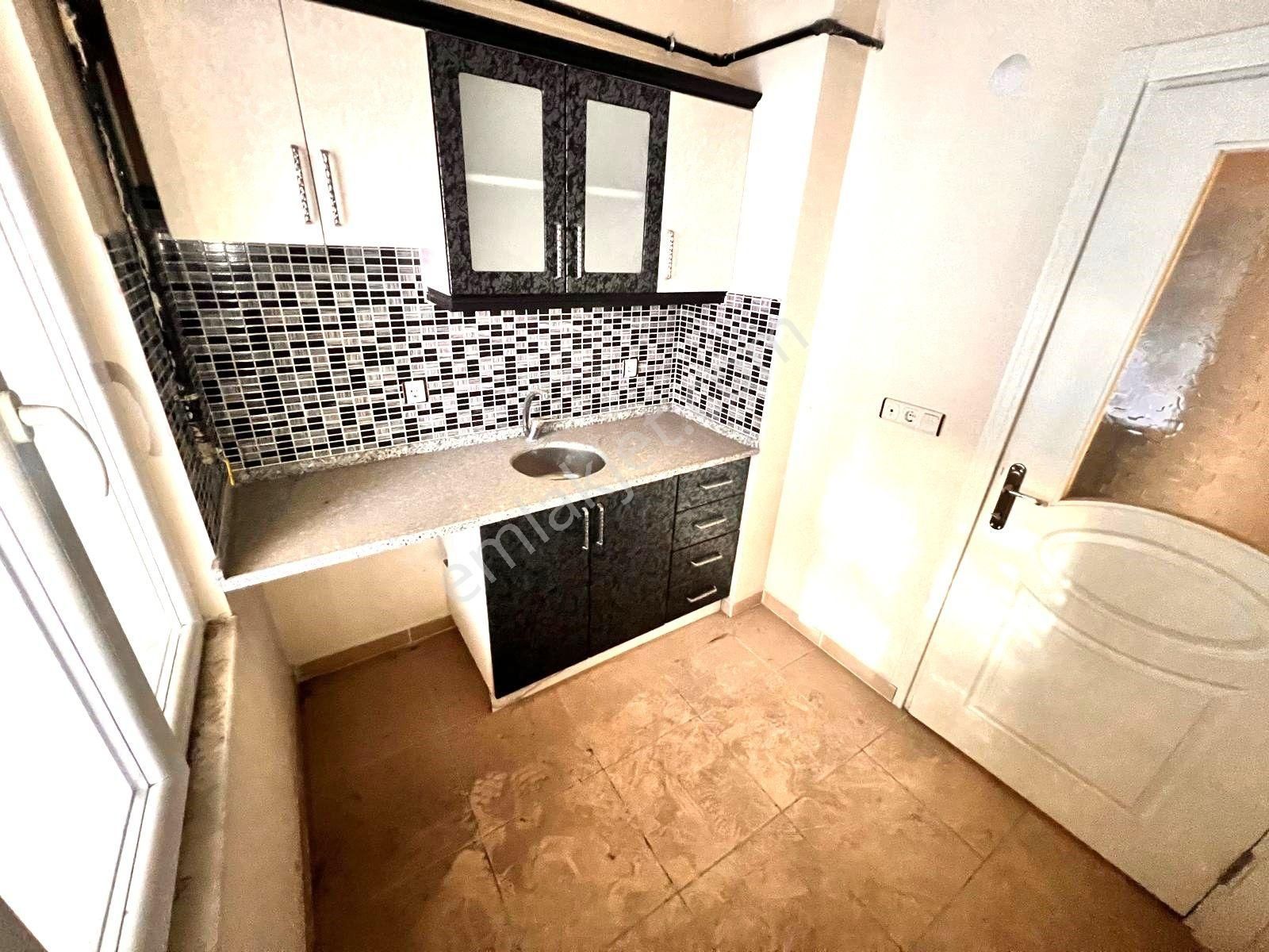 Seba'da Tevfikbey Mh 2+1 75m2 İskanlı Uygun Fiyatlı Yüksek Giriş - Görsel 18