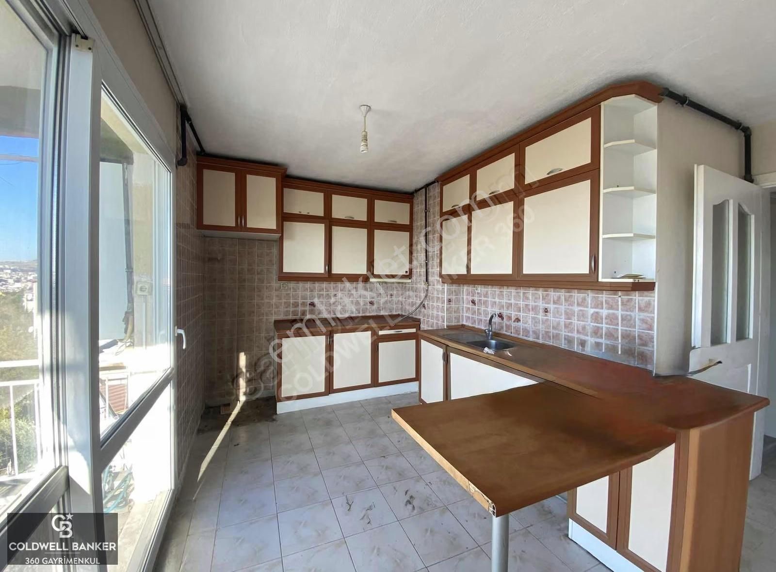 Atatürk Mahallesinde Deniz Manzaralı Kiralık 3+1 Ferah Daire - Görsel 22