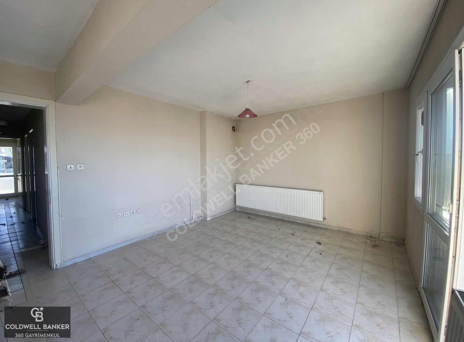 Atatürk Mahallesinde Deniz Manzaralı Kiralık 3+1 Ferah Daire - Görsel 10