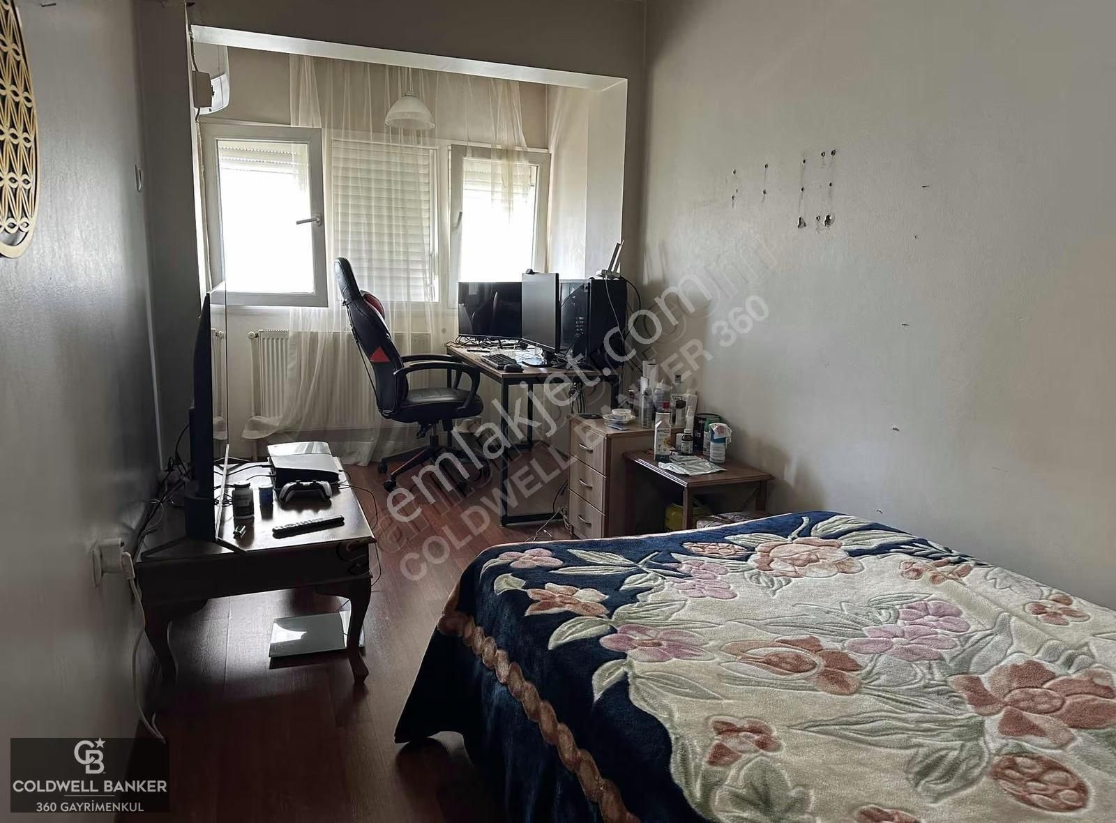 Karşıyaka Bahçelievlerde Site İçerisinde Geniş 3+1 Satılık Daire - Görsel 3