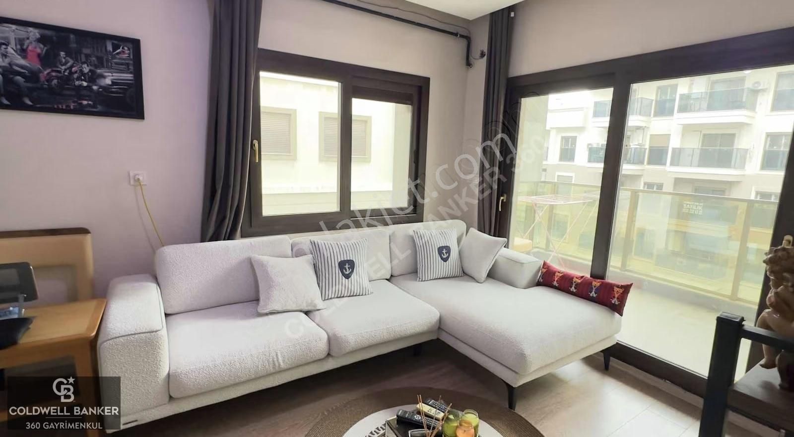 İzmir Mavişehir Havuzlu Güvenlikli Site'de Satılık 1+1 Şık Daire - Görsel 34