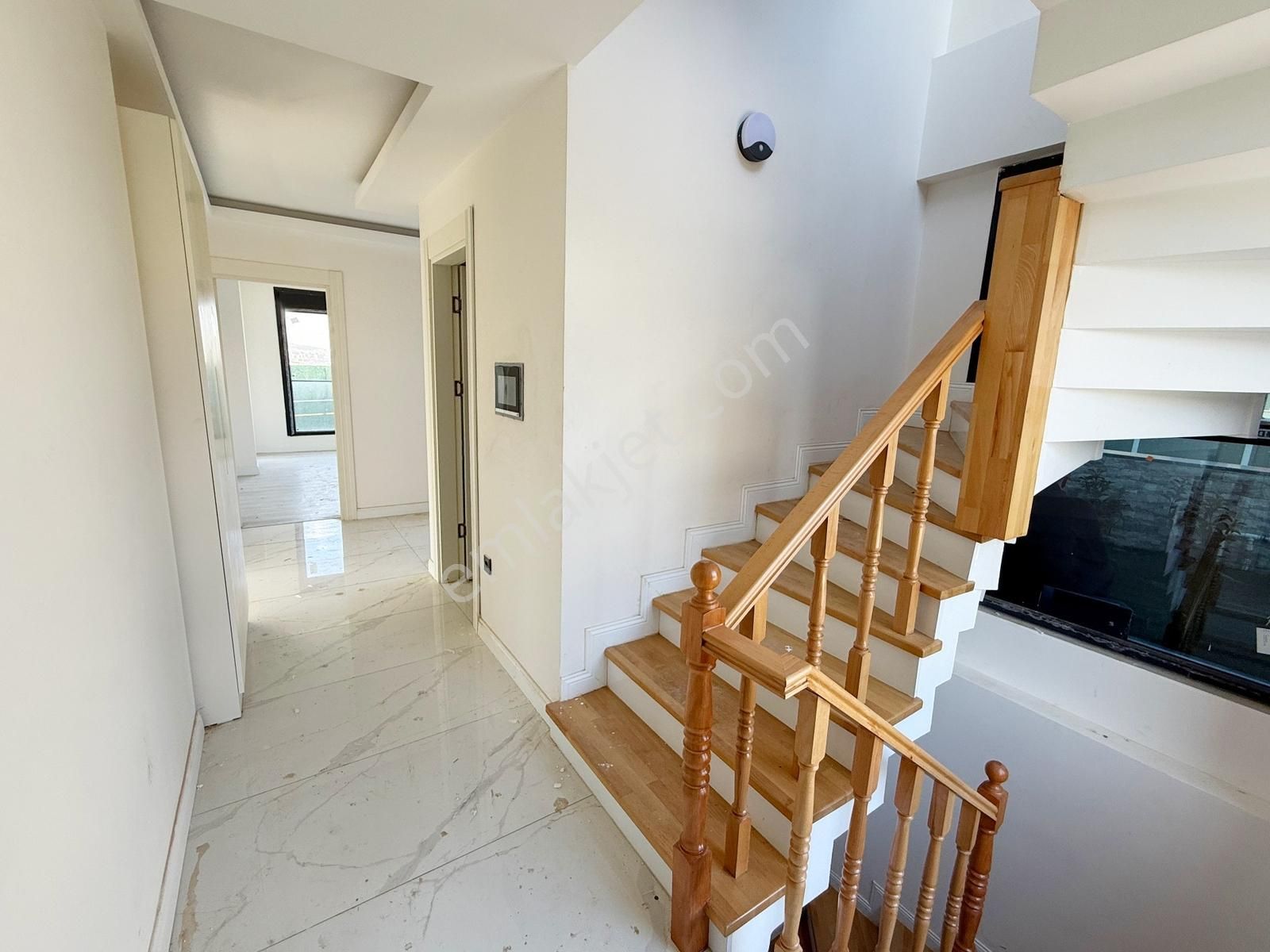 Satılık 7+1 Tripleks Villa - Tuzla Tepeören - Müstakil Havuzlu - Görsel 5