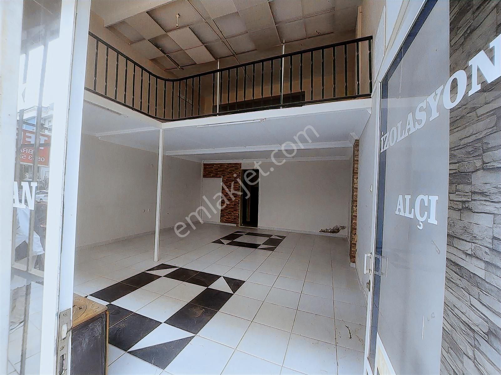 Yeşil Mah.de 55 M2 Artı 30 M2 Batarlı Satılık Dukkan - Görsel 3