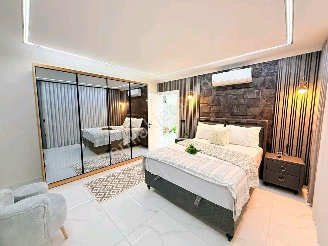 Didim Efeler Mahallesinde 530 Metre Arsada 4+1 Havuzlu Tam Mustakil Villa Satıyoruz - Görsel 11