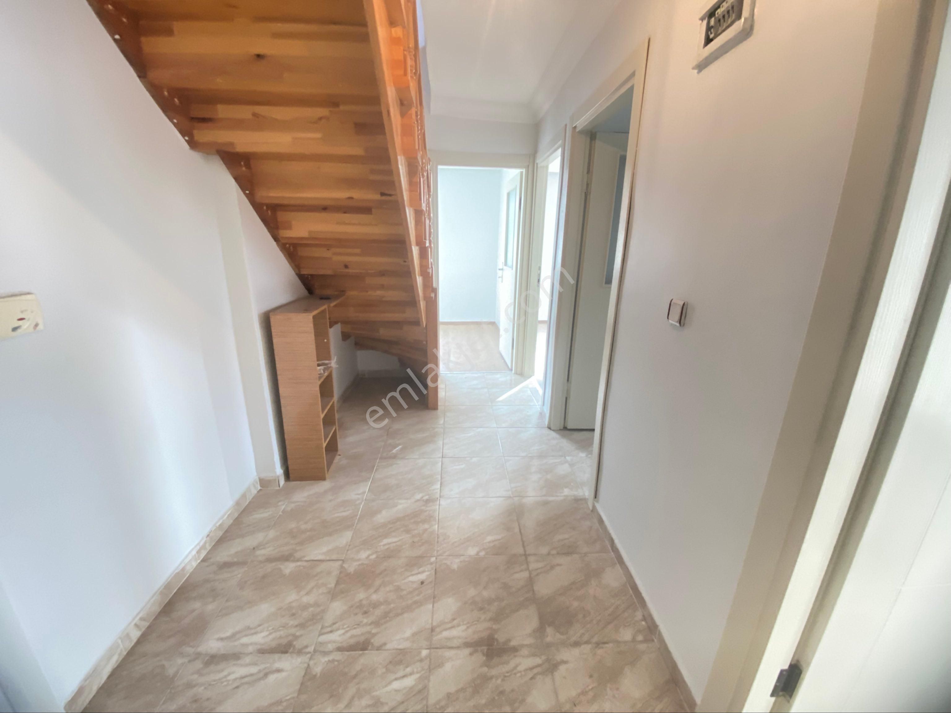 Abdurahmangazi Mahallesinde Süper Konumda 3+1 Satılık Üst Dubleks - Görsel 20