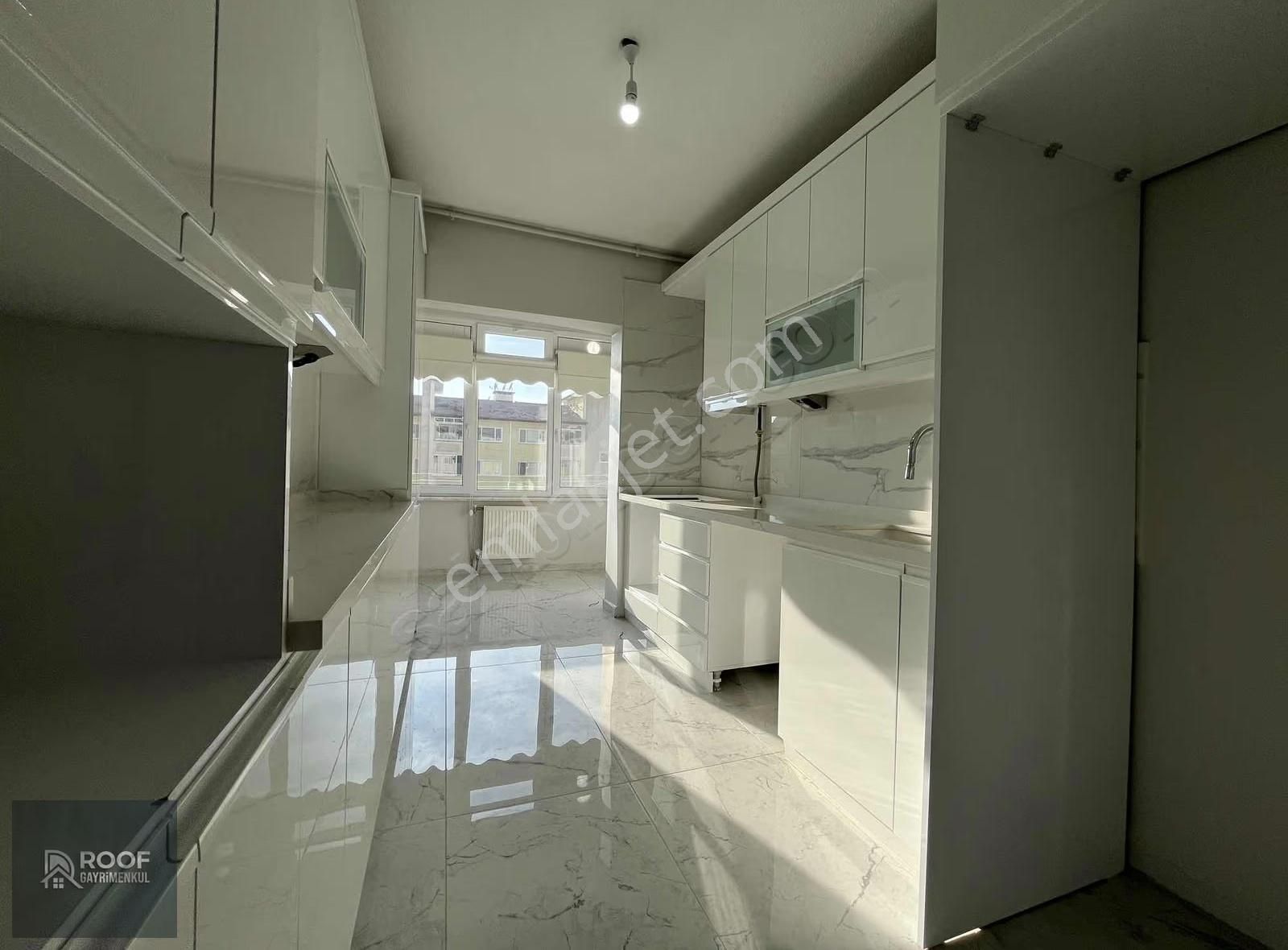 Yaşamkent Mahallesin'de Kiralık 2+1 Daire - Görsel 24