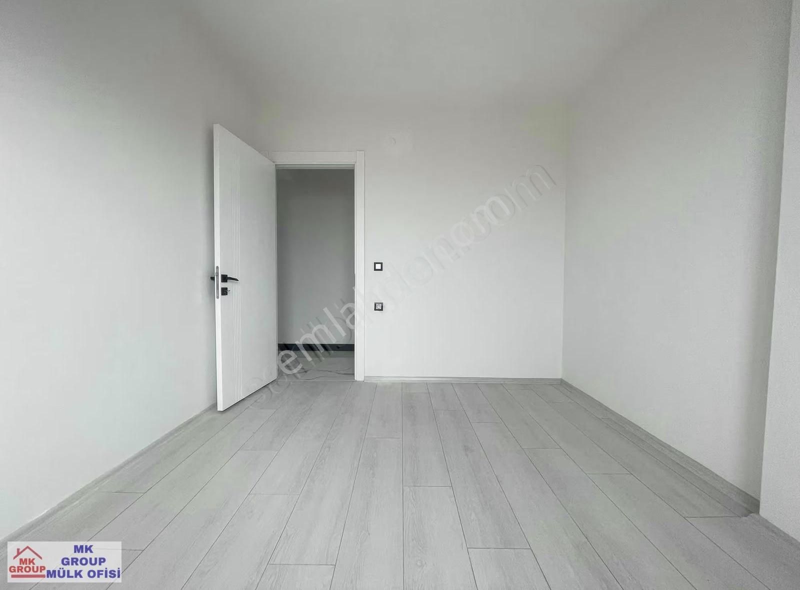 Yenidoğanın En İşlek Lokasyonunda Site İçi Sıfır 3+1 Satılık - Görsel 11