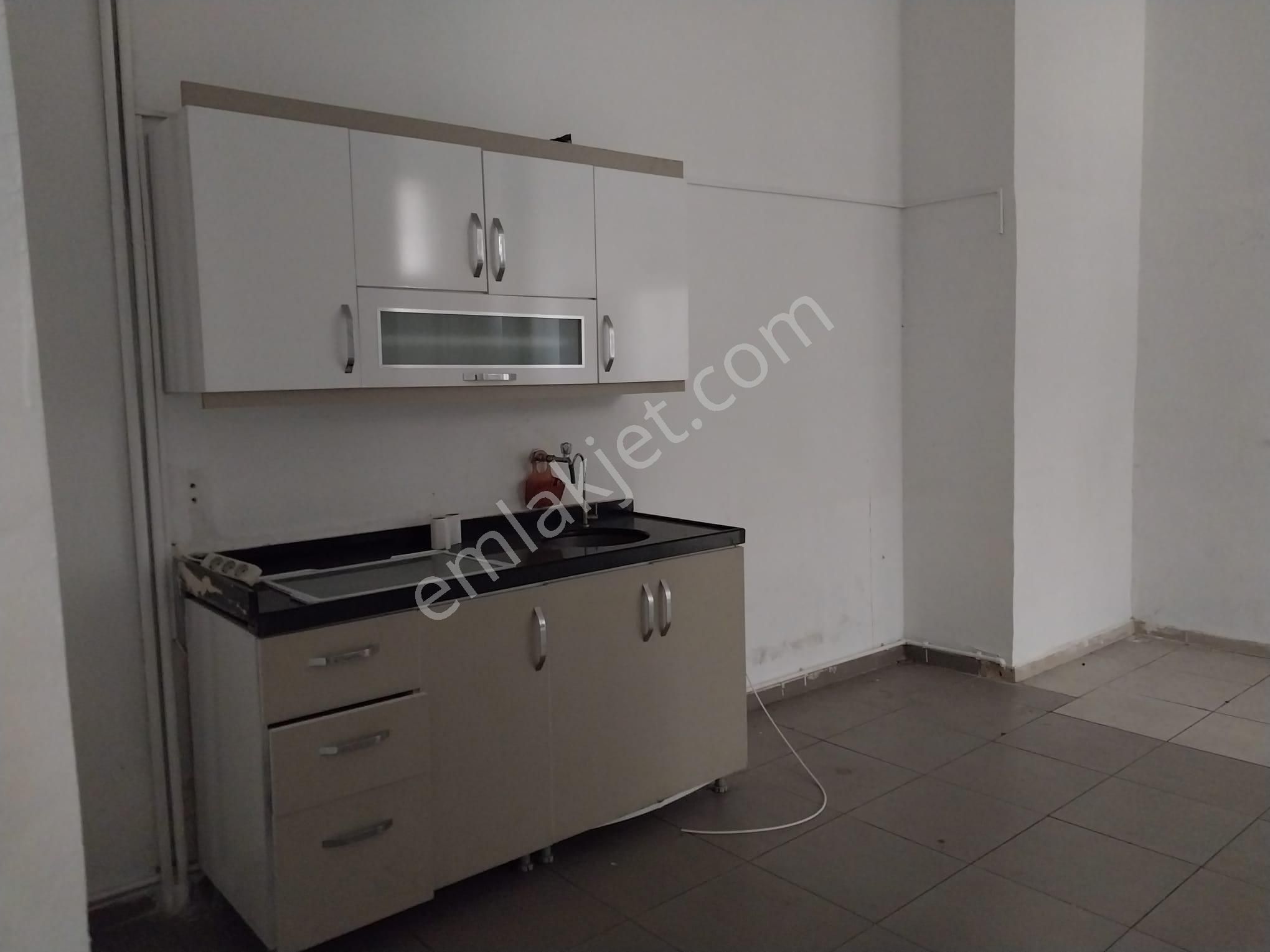 Kadıköy İnönü Caddesi Ozan Sokak Kiralık Dükkan - Görsel 34