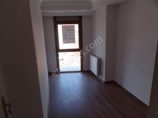 Ünalan'da Metro-metrobüs Yakını Genç Bina Fırsat Satılık Daire 2+1,85m2 - Görsel 26