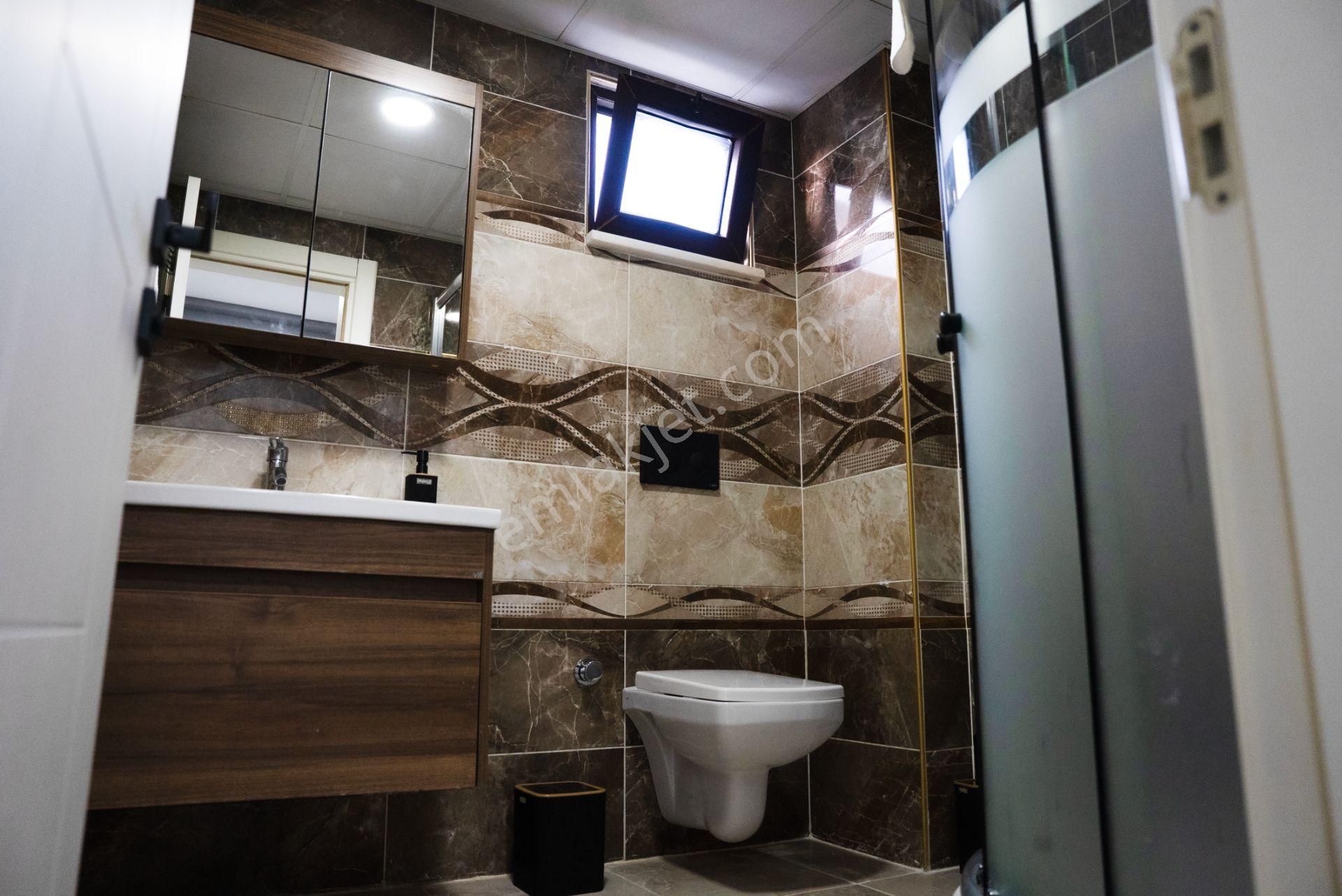 Atakum Atakent Sahilde 1+1 Günlük Kiralık – Deniz Manzaralı, Sahile 25 M, Güvenlikli & Full Eşyalı - Görsel 4