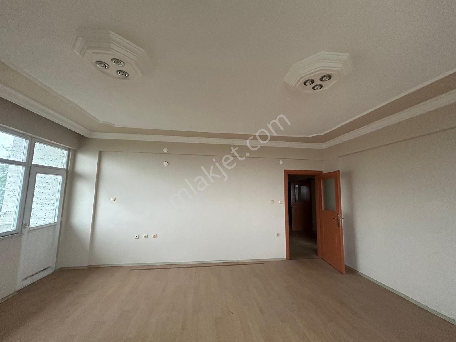 Premar Gayrimenkulden Araklı Yolgörende Fırsat Satılık Bina - Görsel 16