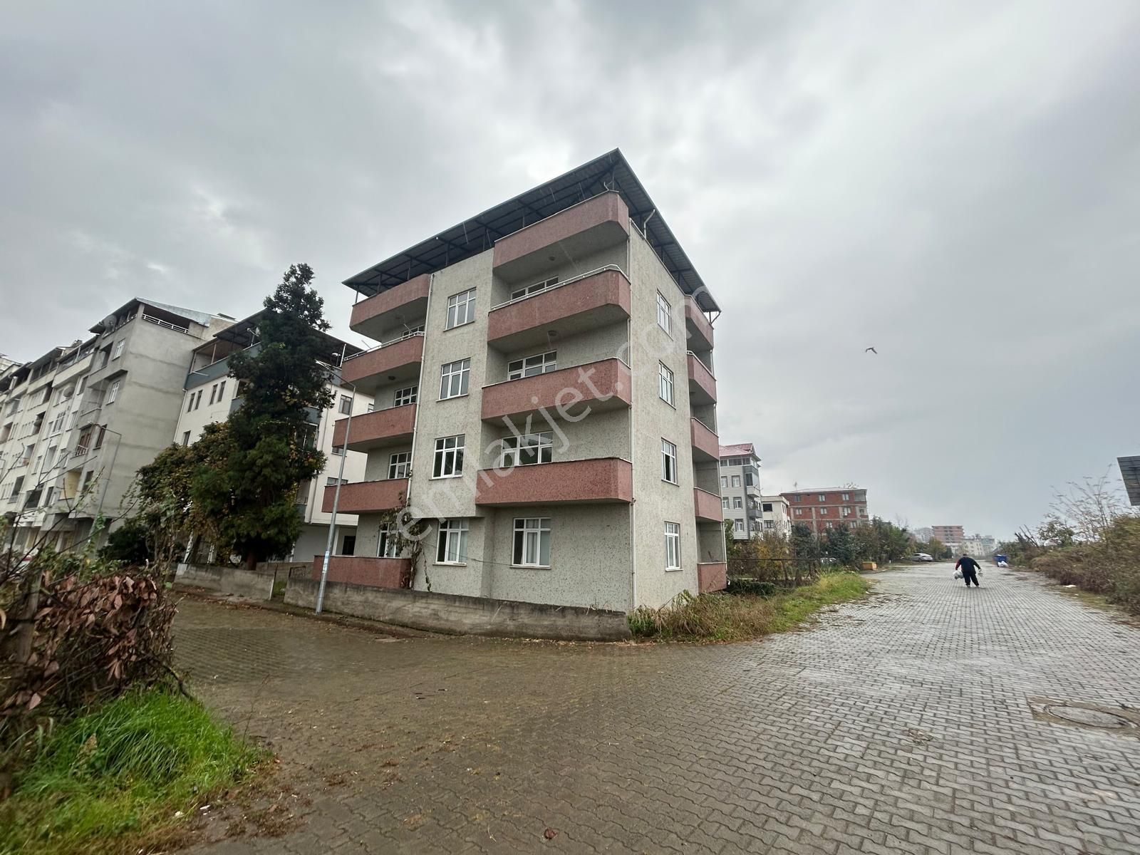 Premar Gayrimenkulden Araklı Yolgörende Fırsat Satılık Bina - Görsel 2