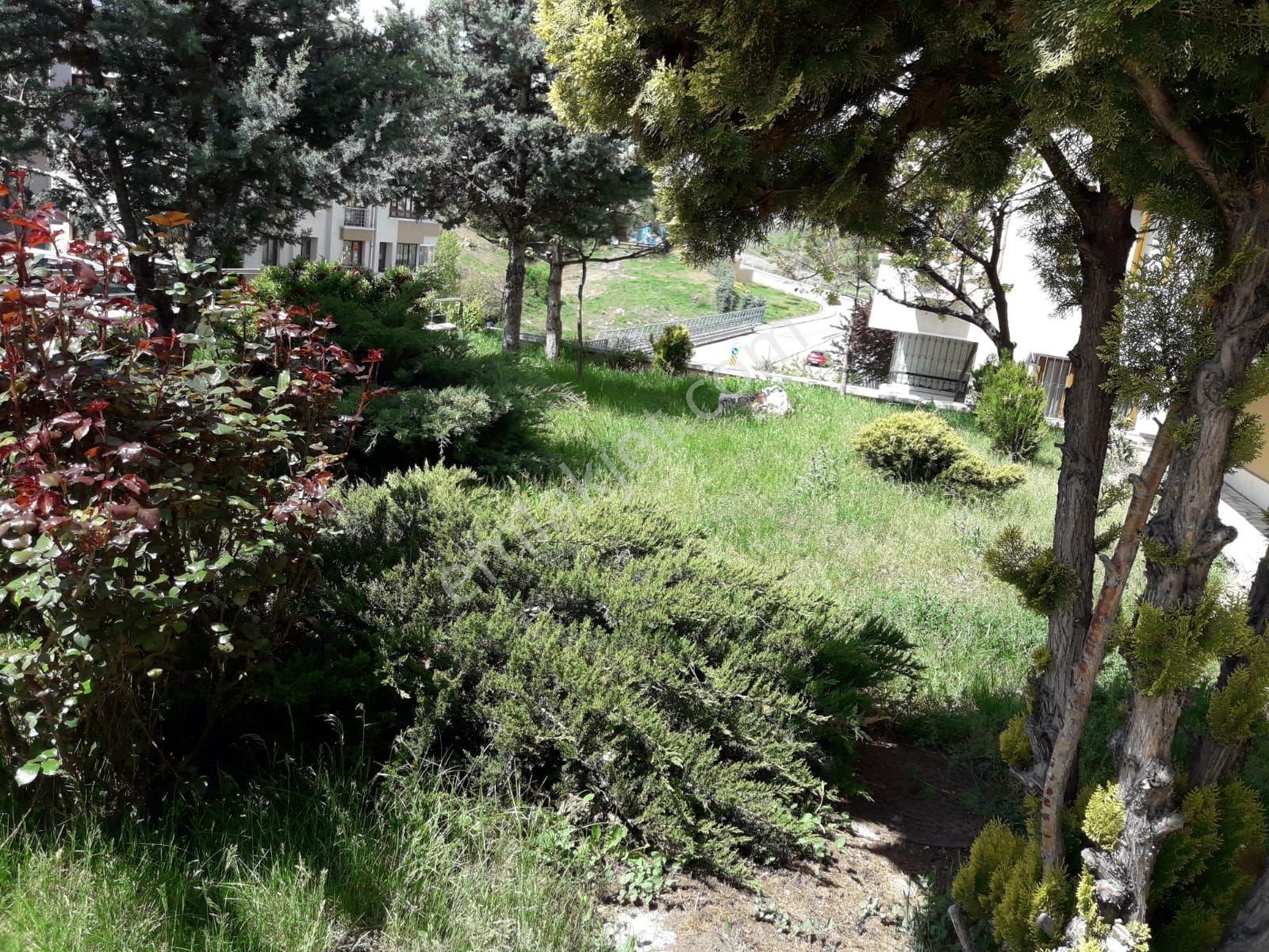 Çankaya Yıldız Hilal Mahallesinde Teraslı Vadi Manzaralı Satılık Dubleks Daire