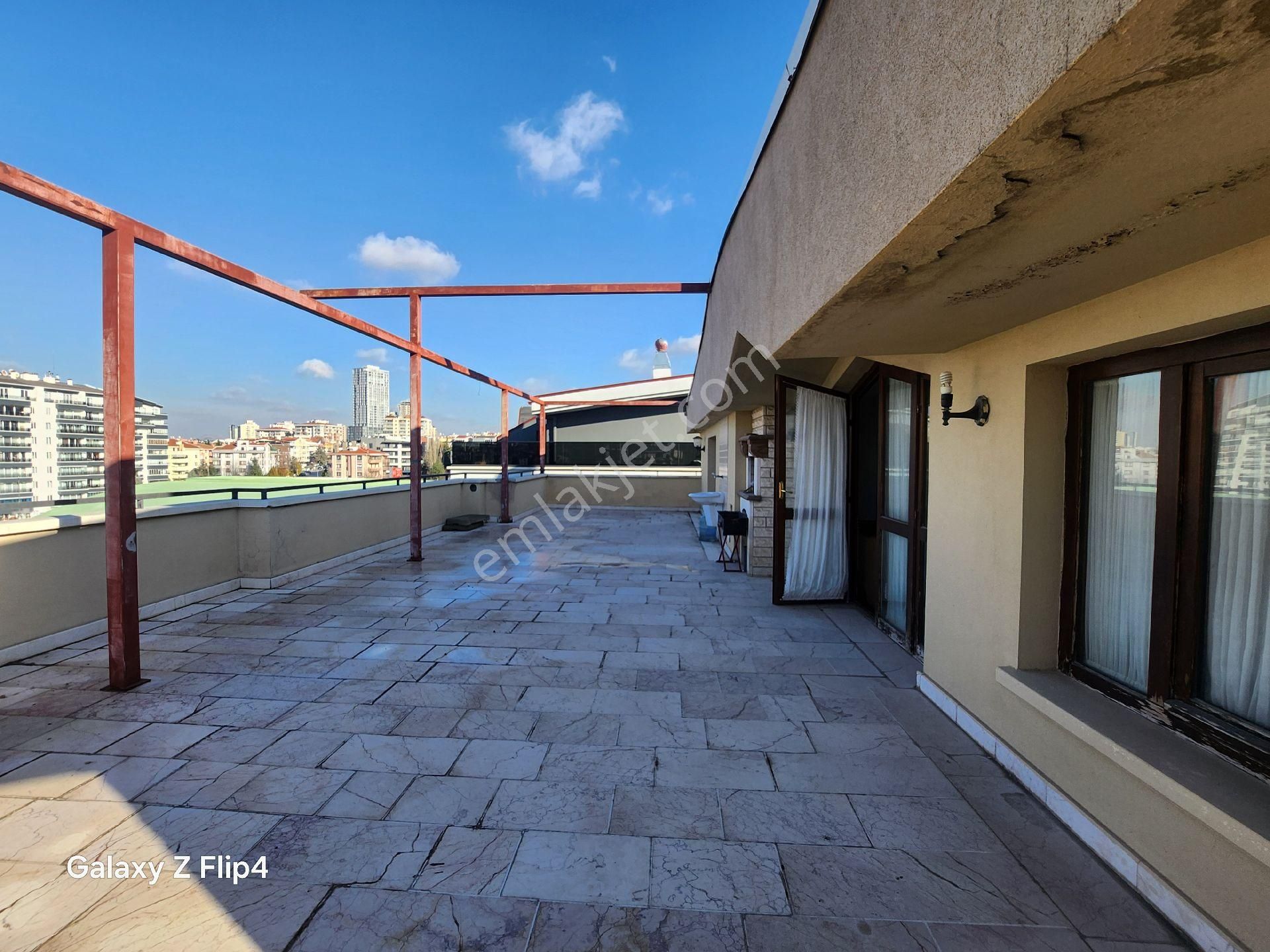 Çankaya Yıldız Hilal Mahallesinde Teraslı Vadi Manzaralı Satılık Dubleks Daire - Görsel 8