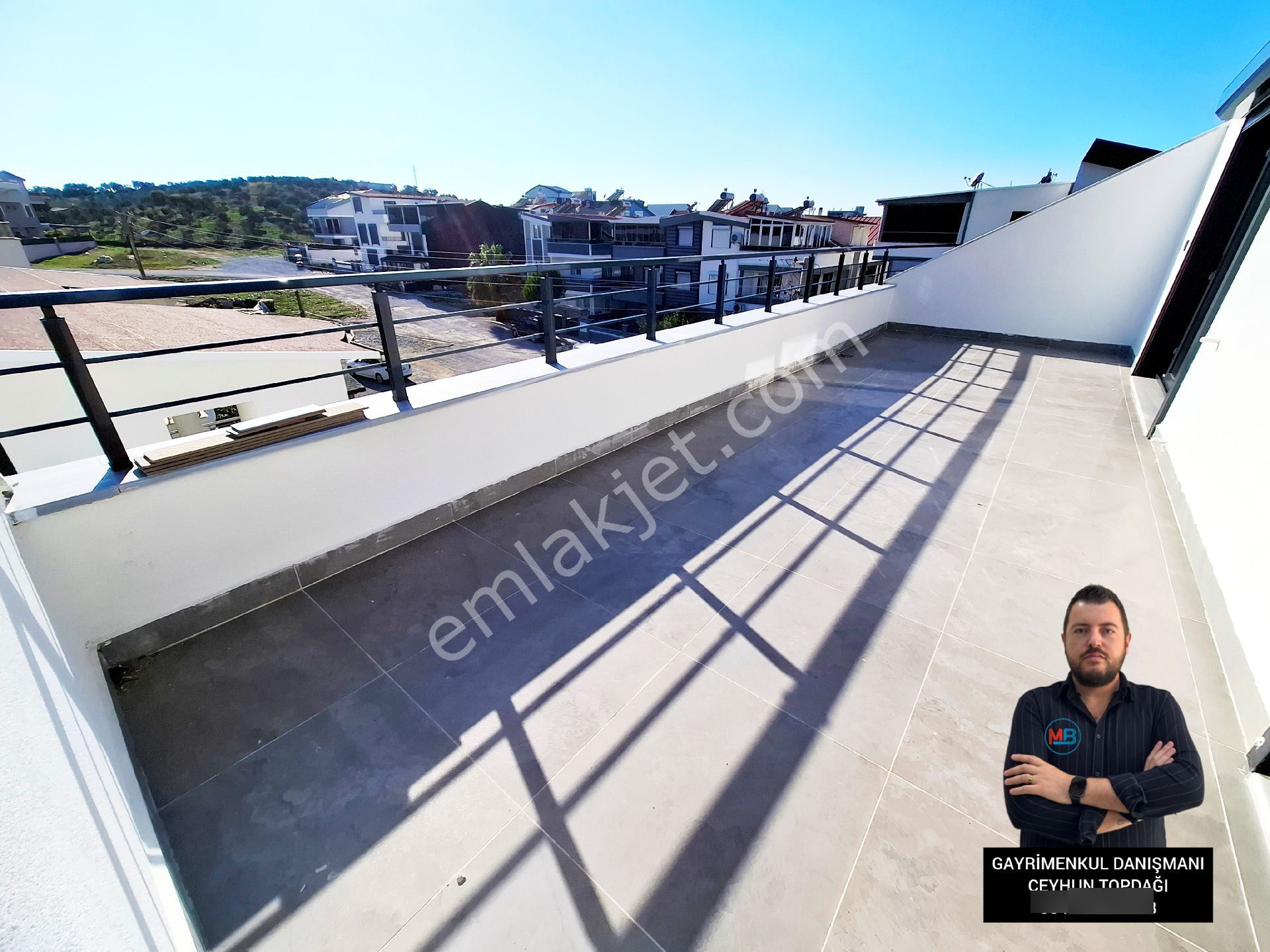 Didimde Satılık 3+1 Geniş Kullanışlı Tripleks Ön Cephe Müstakil Bahçeli Villa ! - Görsel 33