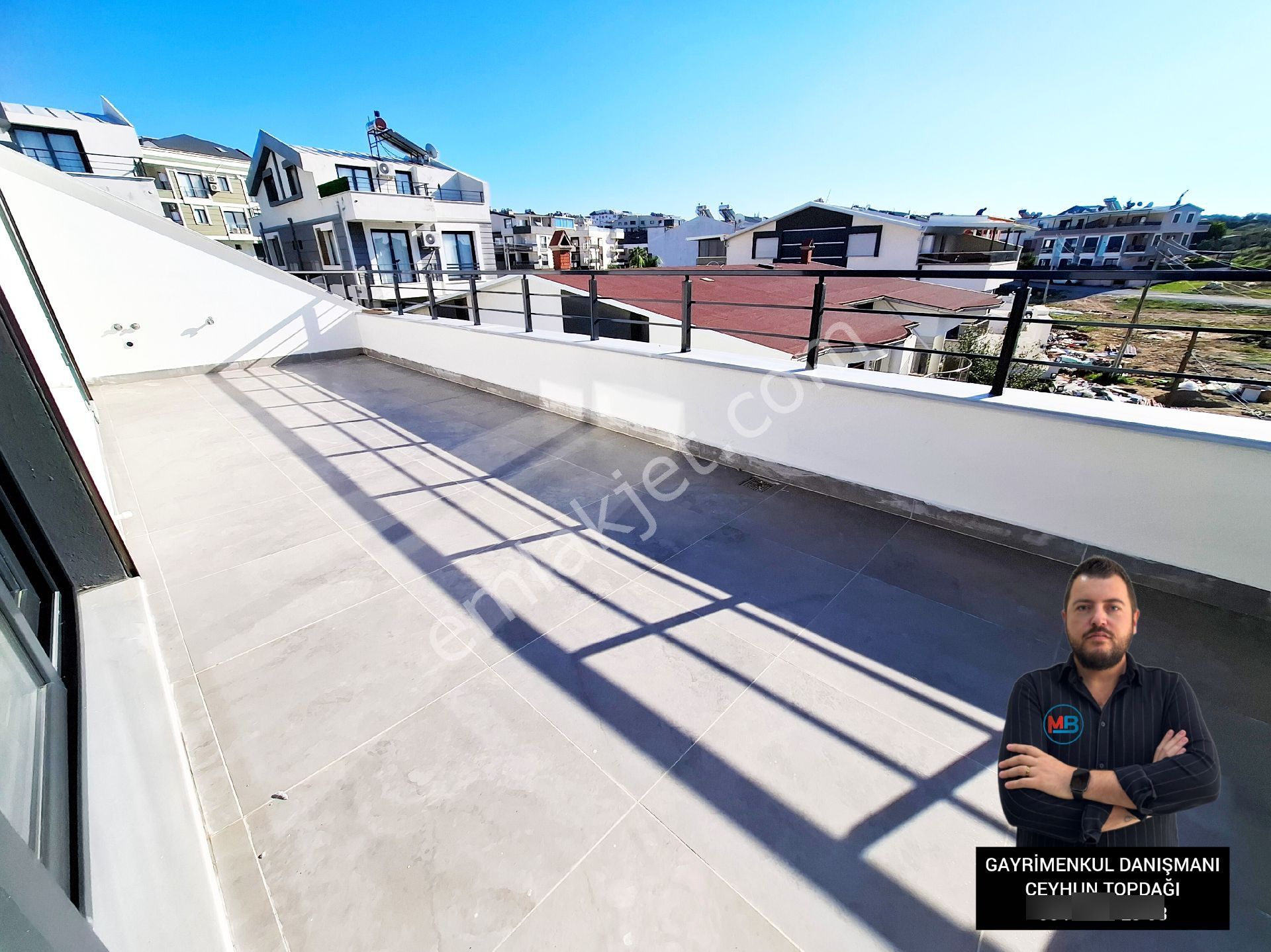 Didimde Satılık 3+1 Geniş Kullanışlı Tripleks Ön Cephe Müstakil Bahçeli Villa ! - Görsel 31