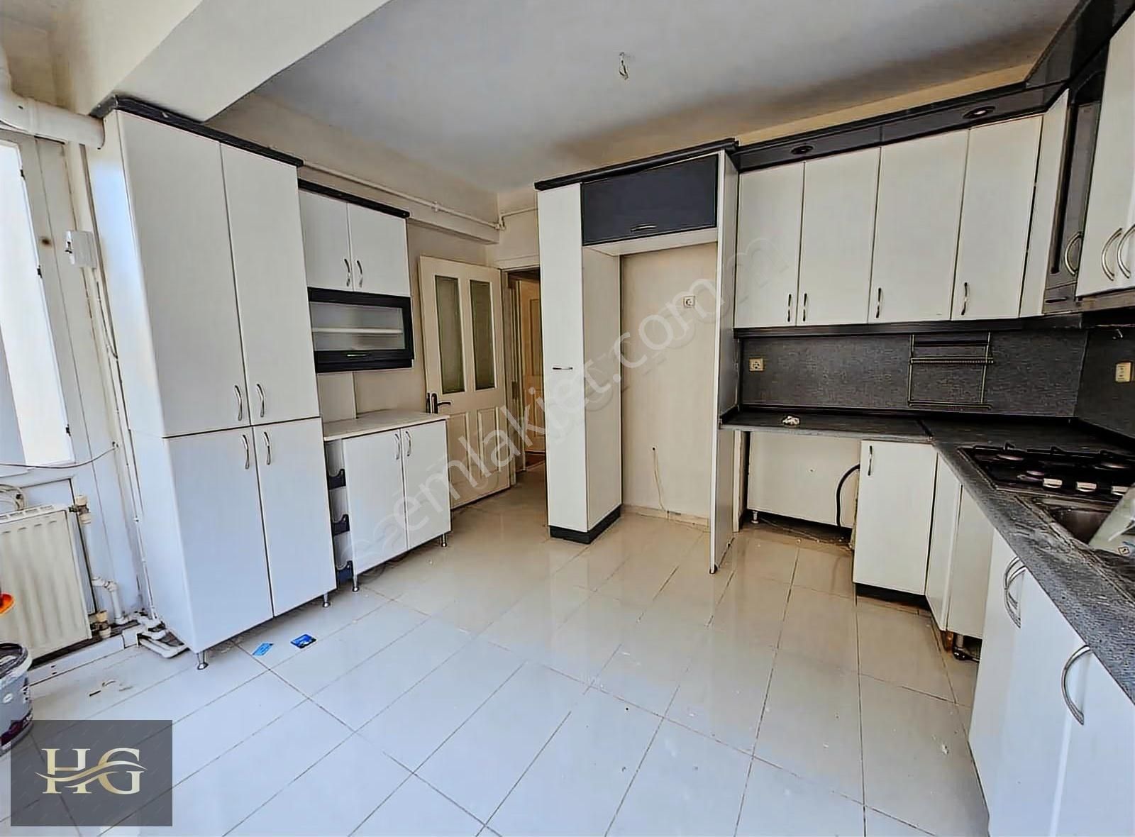 Karşıyaka Bostalı, Merkezi Konumda Kiralık 3+1 Daire - Görsel 19