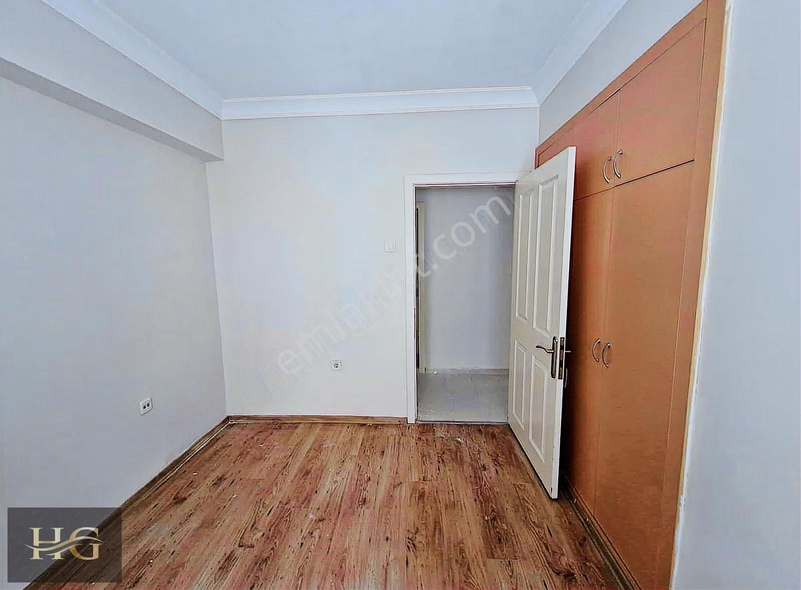 Karşıyaka Bostalı, Merkezi Konumda Kiralık 3+1 Daire - Görsel 11