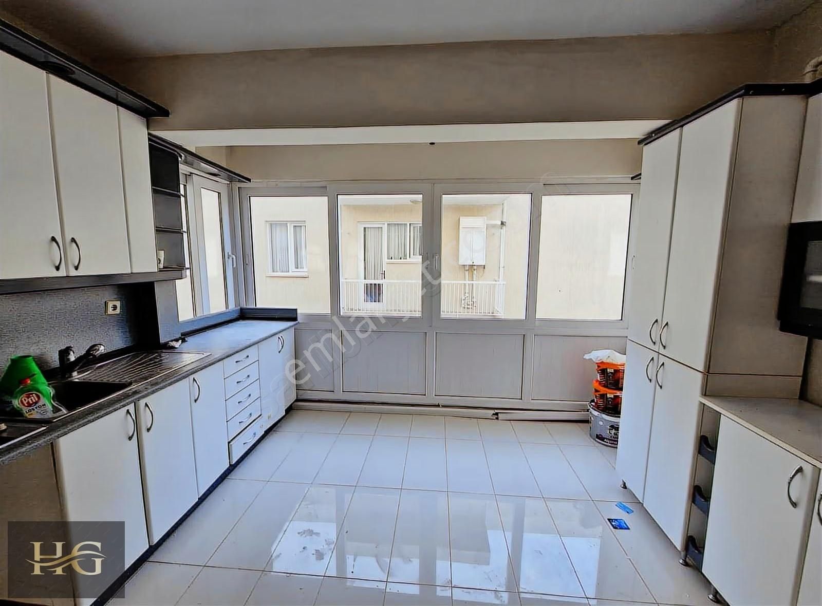 Karşıyaka Bostalı, Merkezi Konumda Kiralık 3+1 Daire - Görsel 22