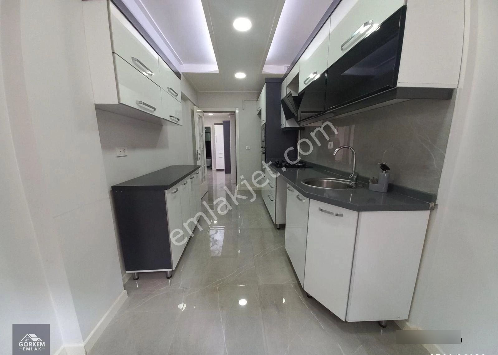 Görkem'den 2+1 Bağımsız Kombili Ara Kat Ultra Lüx 19 Mayıs Hastanesi Yanı Caddeye 3 Bina Mesafede