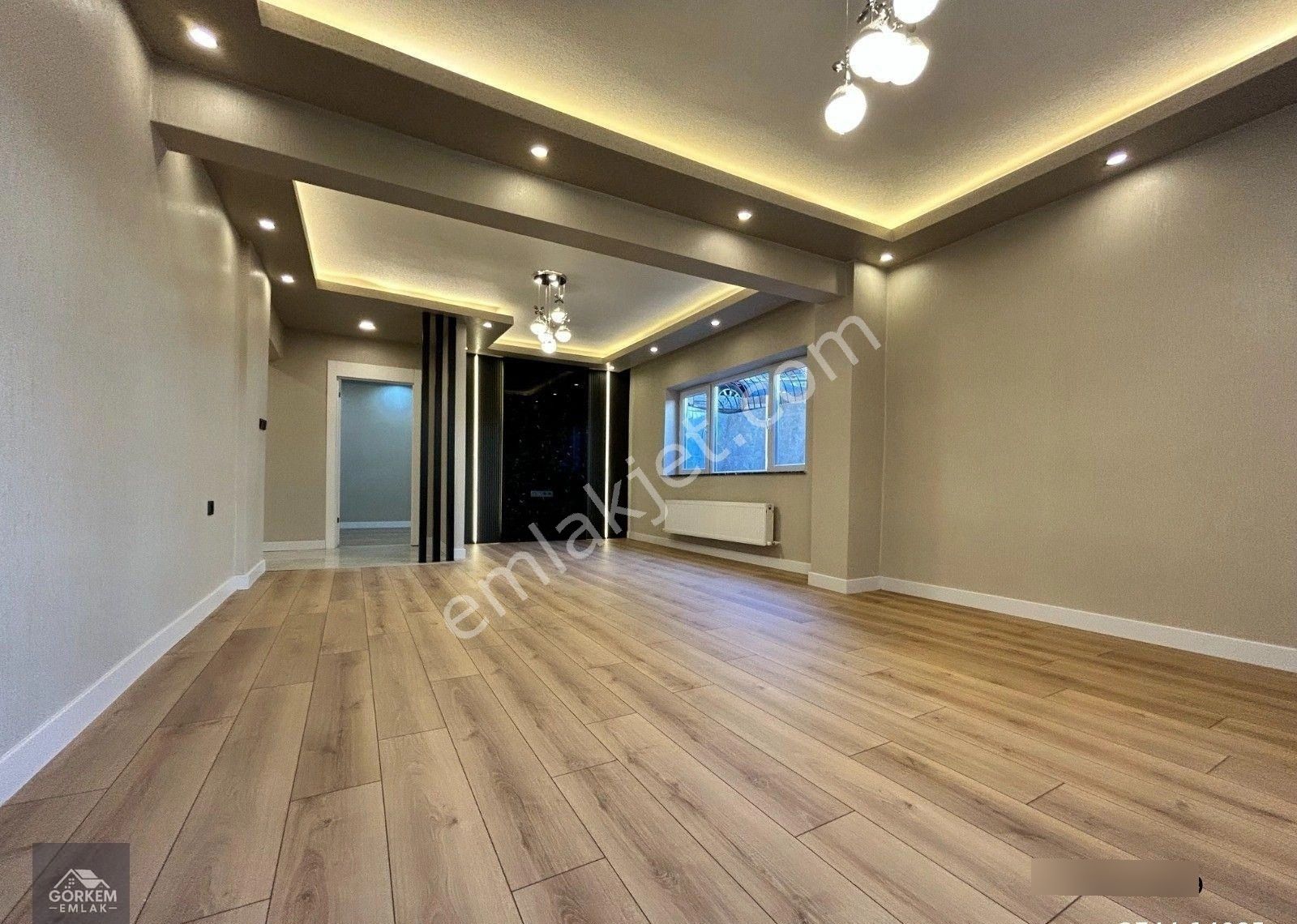 Görkem'den Cadde Paraleli 2+1 Bağımsız Kombili Balkonlu Kat Konumunda - Görsel 23