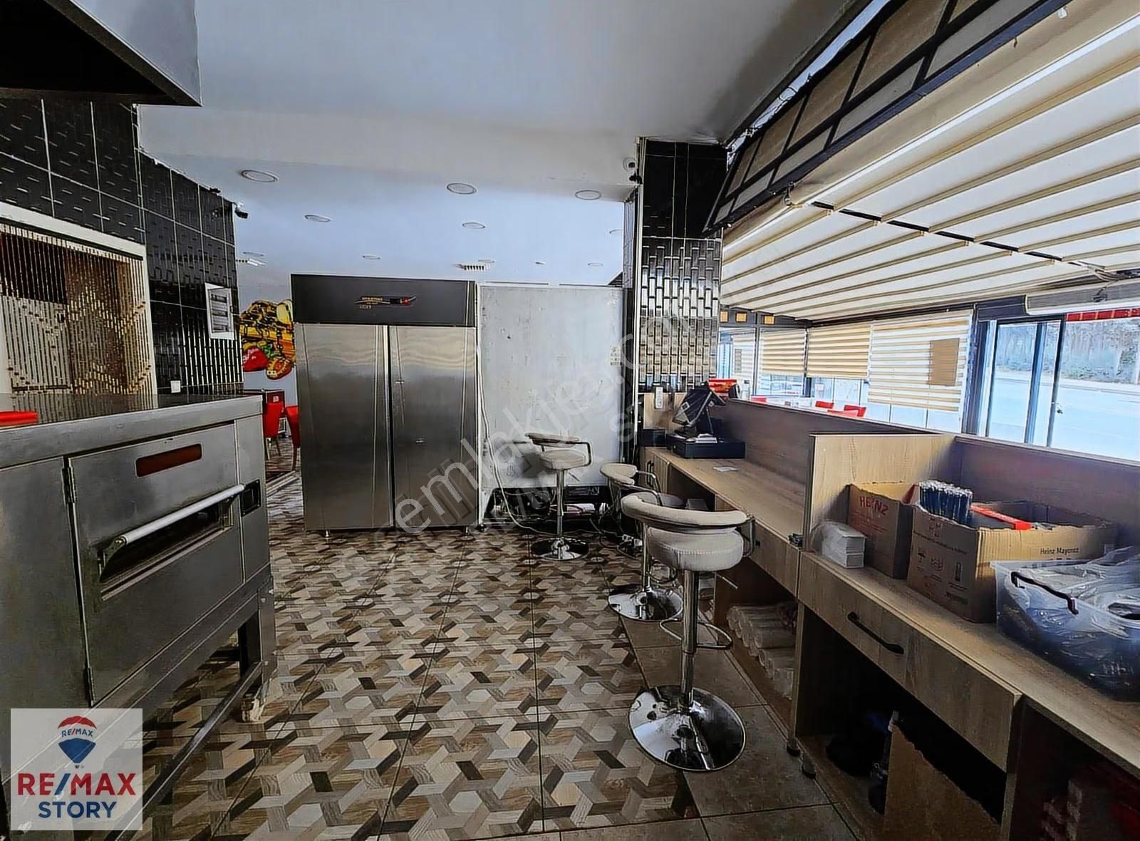 Barış Mh. Ana Cadde Üzeri Devren Satılık 150m² Pizza Dükkanı - Görsel 9