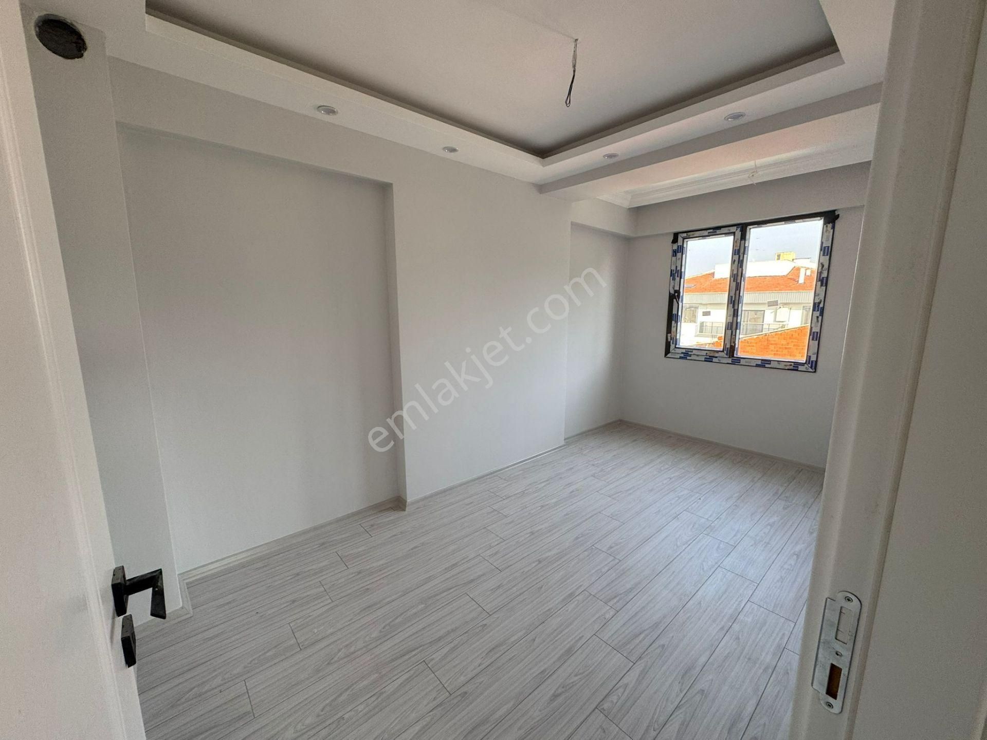 Özgün Gm'den Muradiye 2+1 Merkezde Oturuma Hazır Daire - Görsel 24
