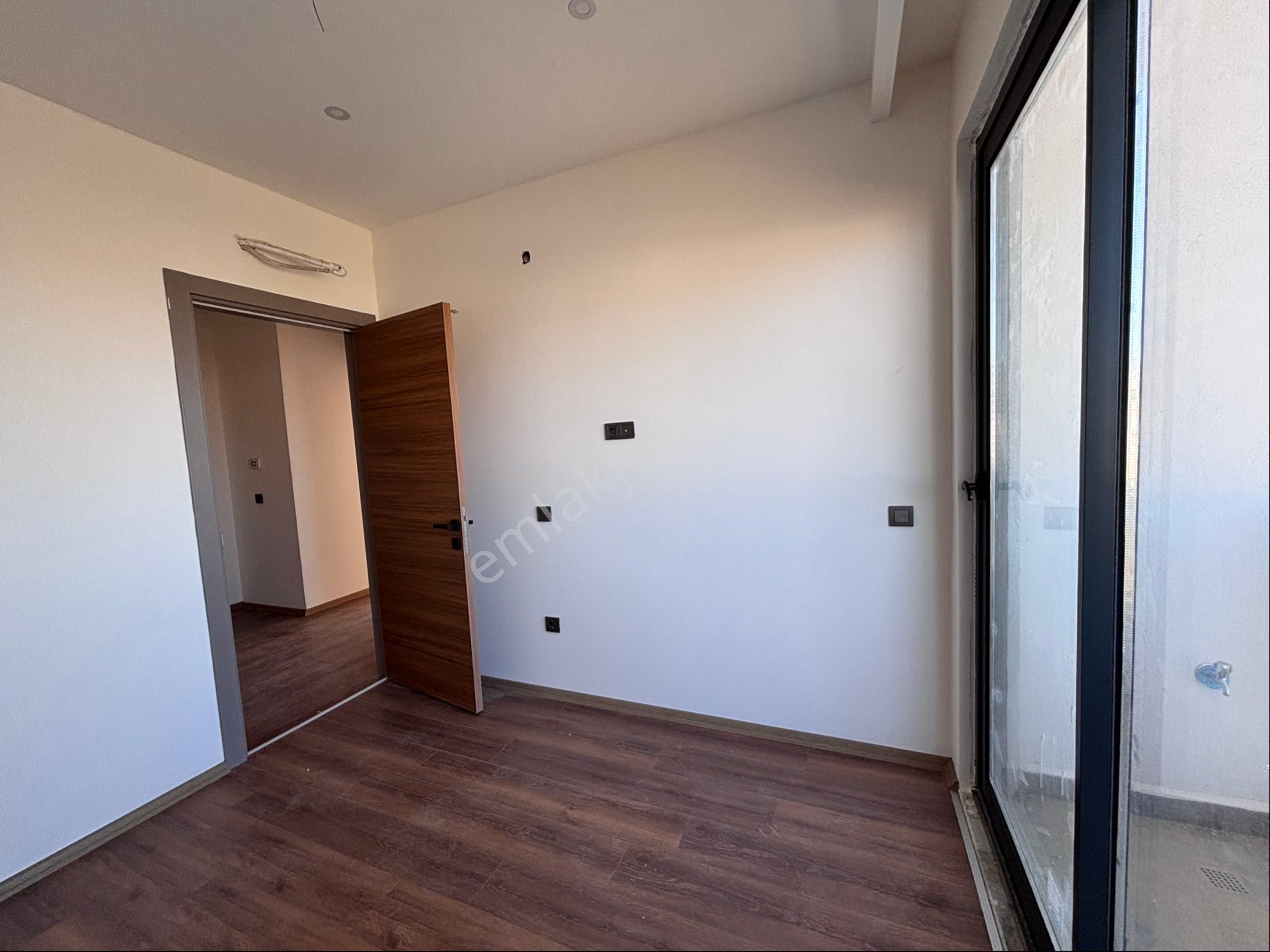 Alanya Payllarda Full Aktiviteli Site İçerisinde Deniz Manzaralı 2+1 Satılık Daire - Görsel 17