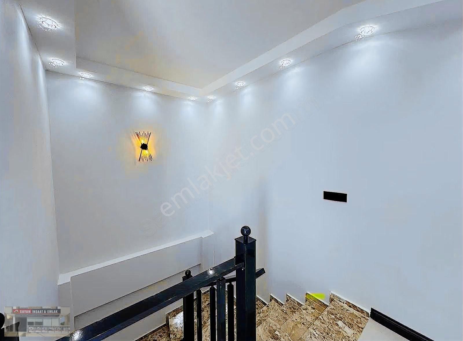 Didim Efelerde 3+1 Sıfır Havuzlu Stadyum Bölgesinde Vılla - Görsel 20