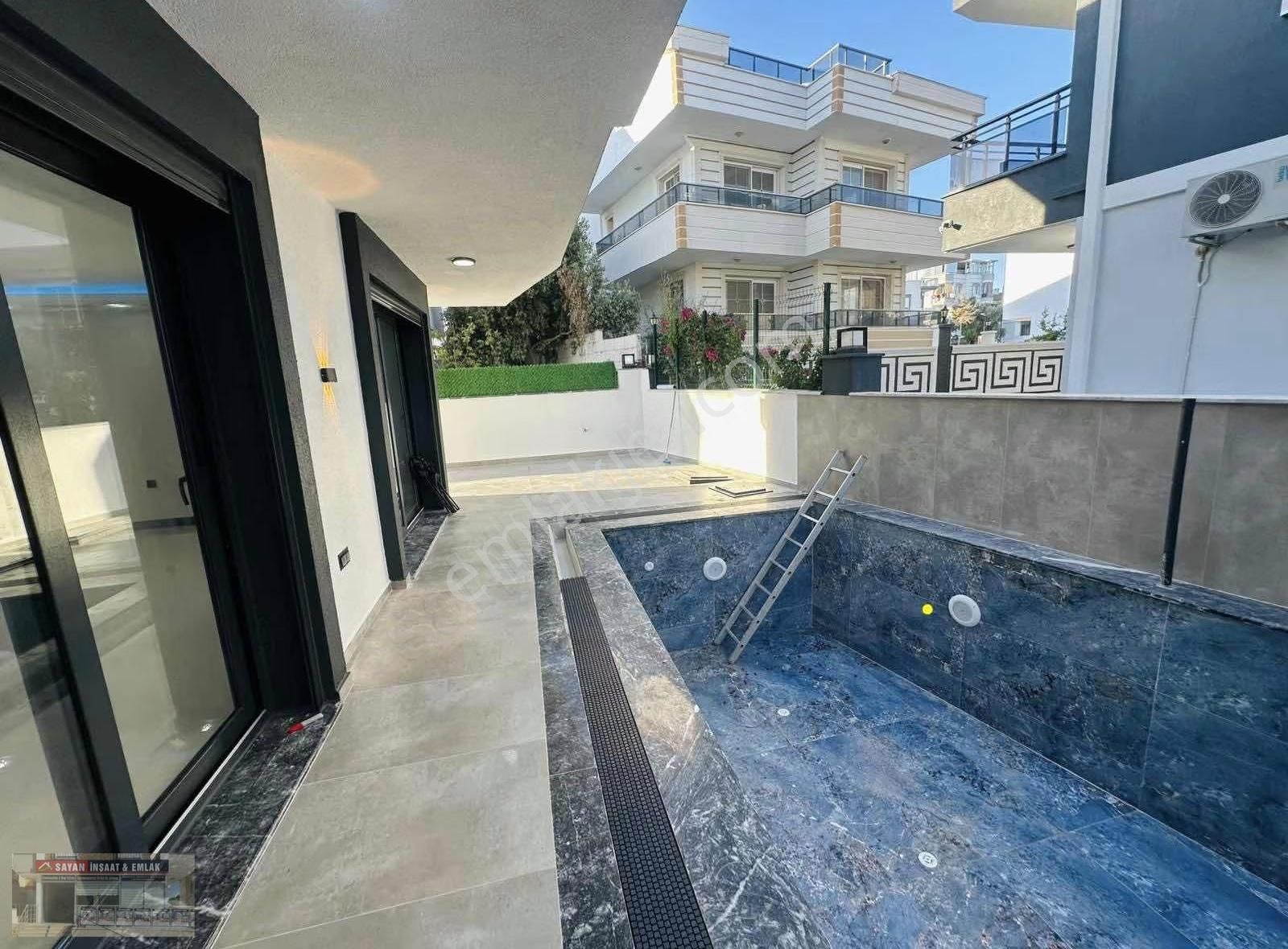 Didim Efelerde 3+1 Sıfır Havuzlu Stadyum Bölgesinde Vılla - Görsel 7