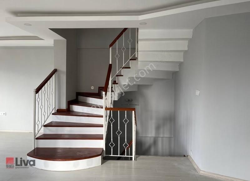 ▓liva'dan Kuvaimilliye'de 4+2 Kiralık Siteiçerisinde Lüks Villa▓ - Görsel 28