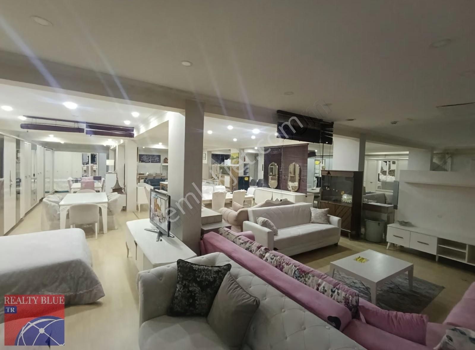 Sultanbeyli Sanayi Karşısında 2100 M2 Kiralık Plaza-depo - Görsel 9